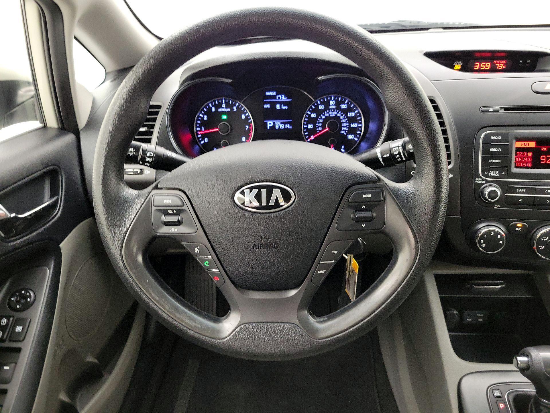 Thumbnail: 2015 Kia Forte - 10