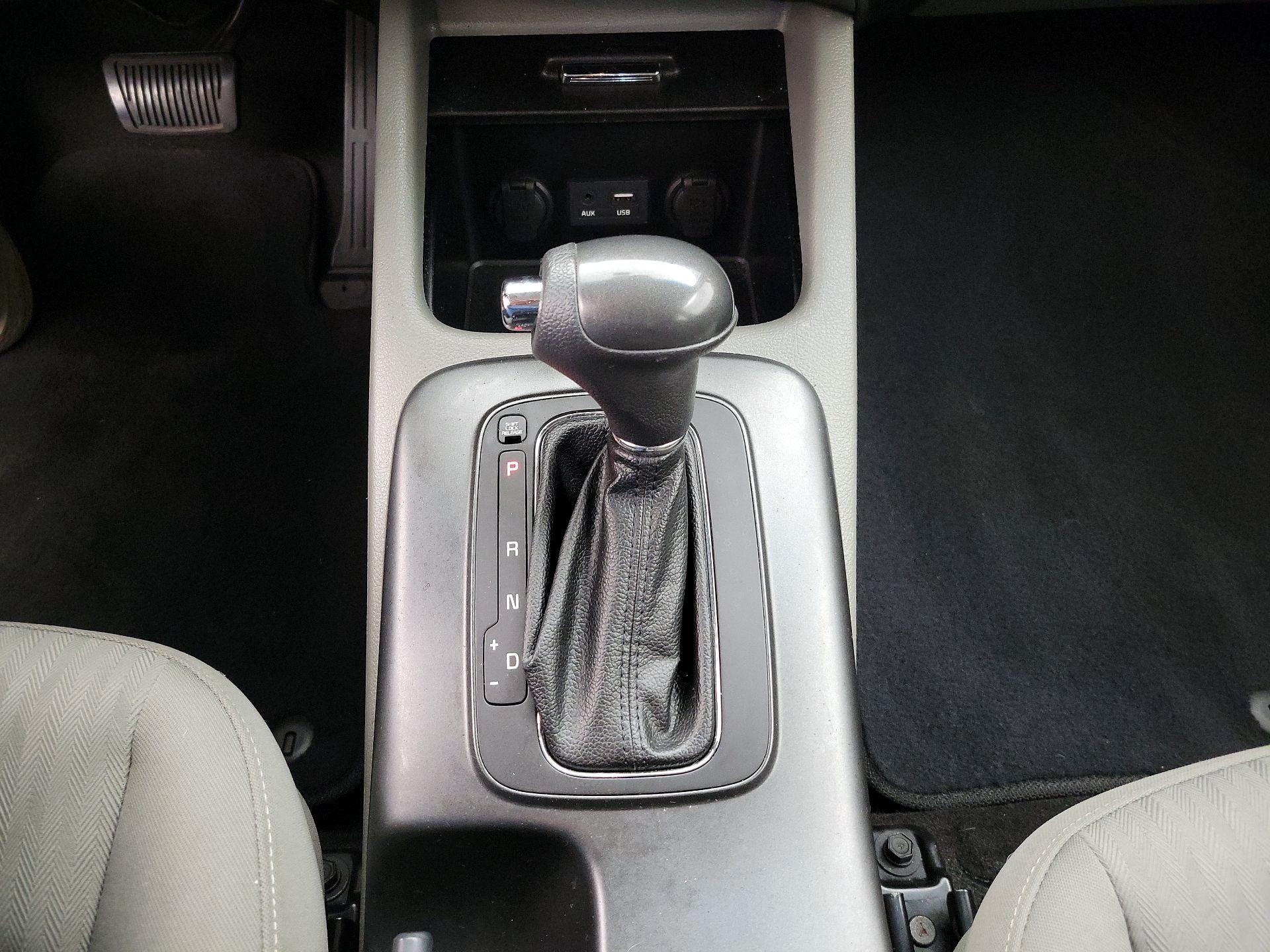 Thumbnail: 2015 Kia Forte - 16