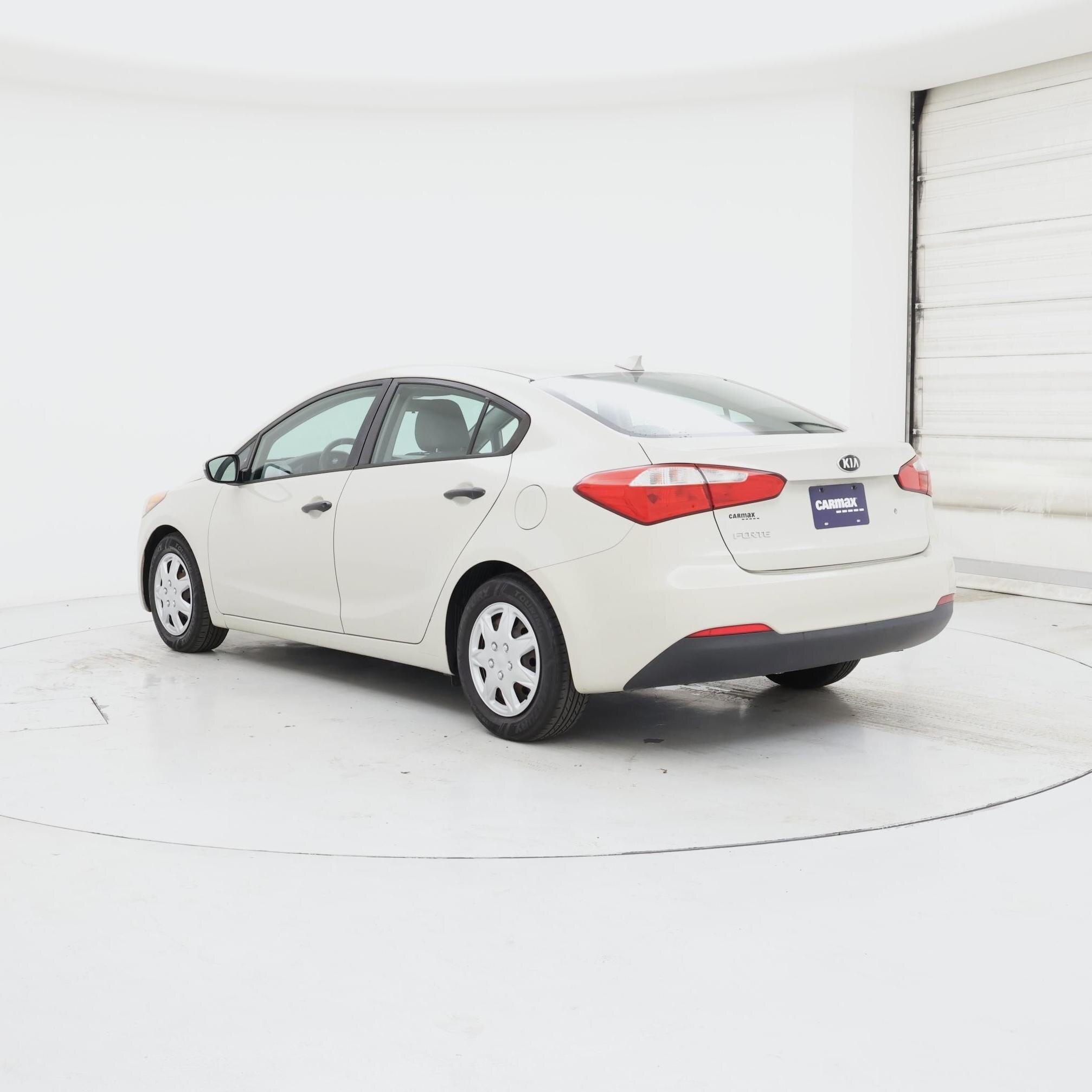 Thumbnail: 2015 Kia Forte - 2