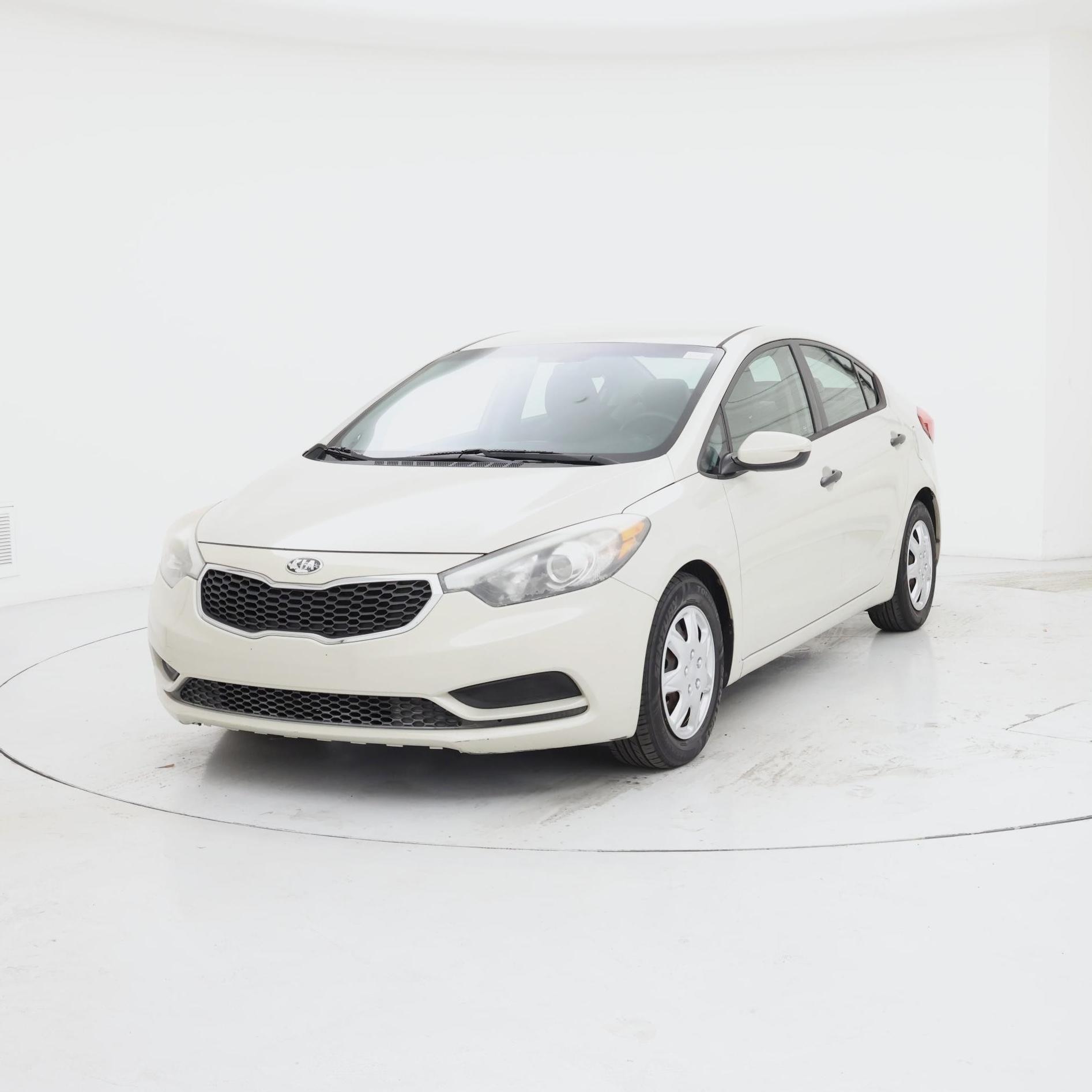 Thumbnail: 2015 Kia Forte - 4