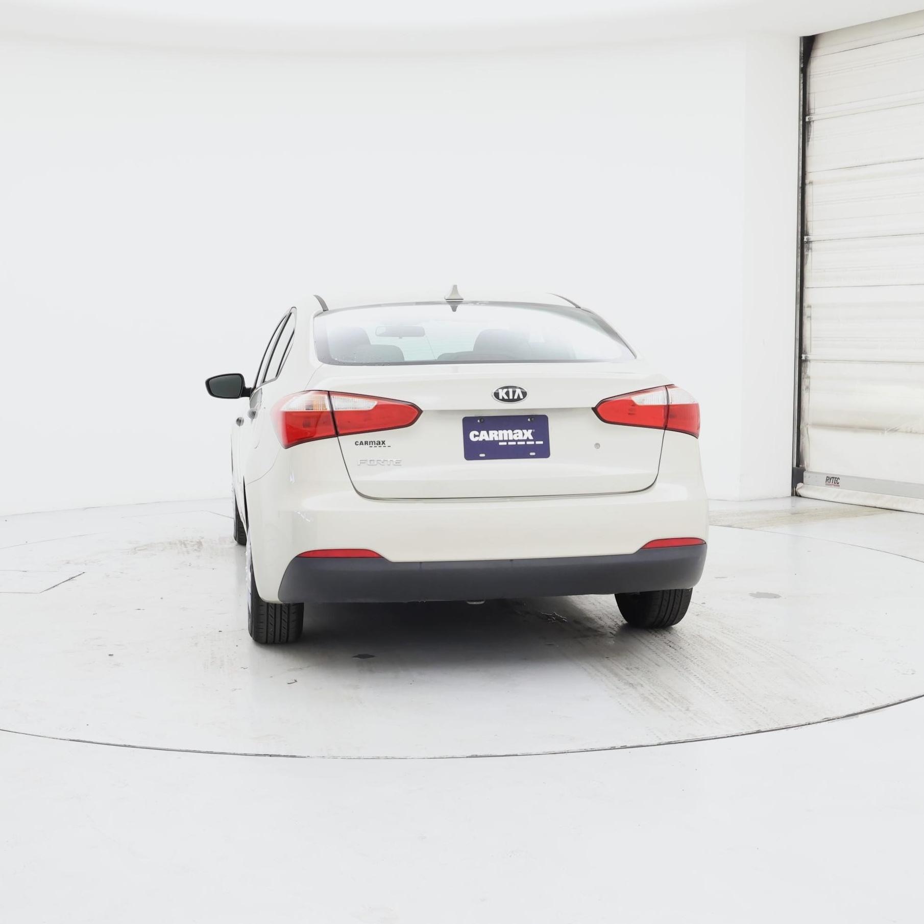 Thumbnail: 2015 Kia Forte - 6