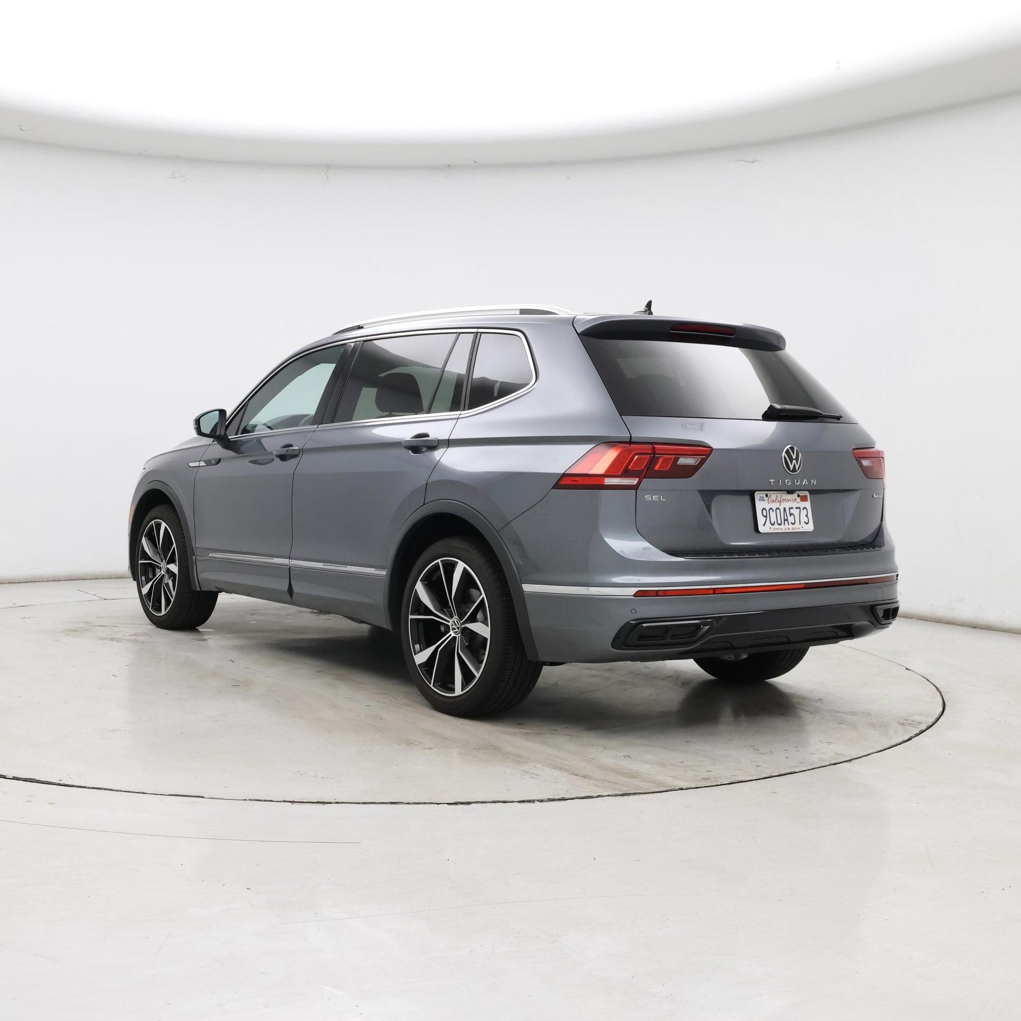 Thumbnail: 2022 Volkswagen Tiguan - 2