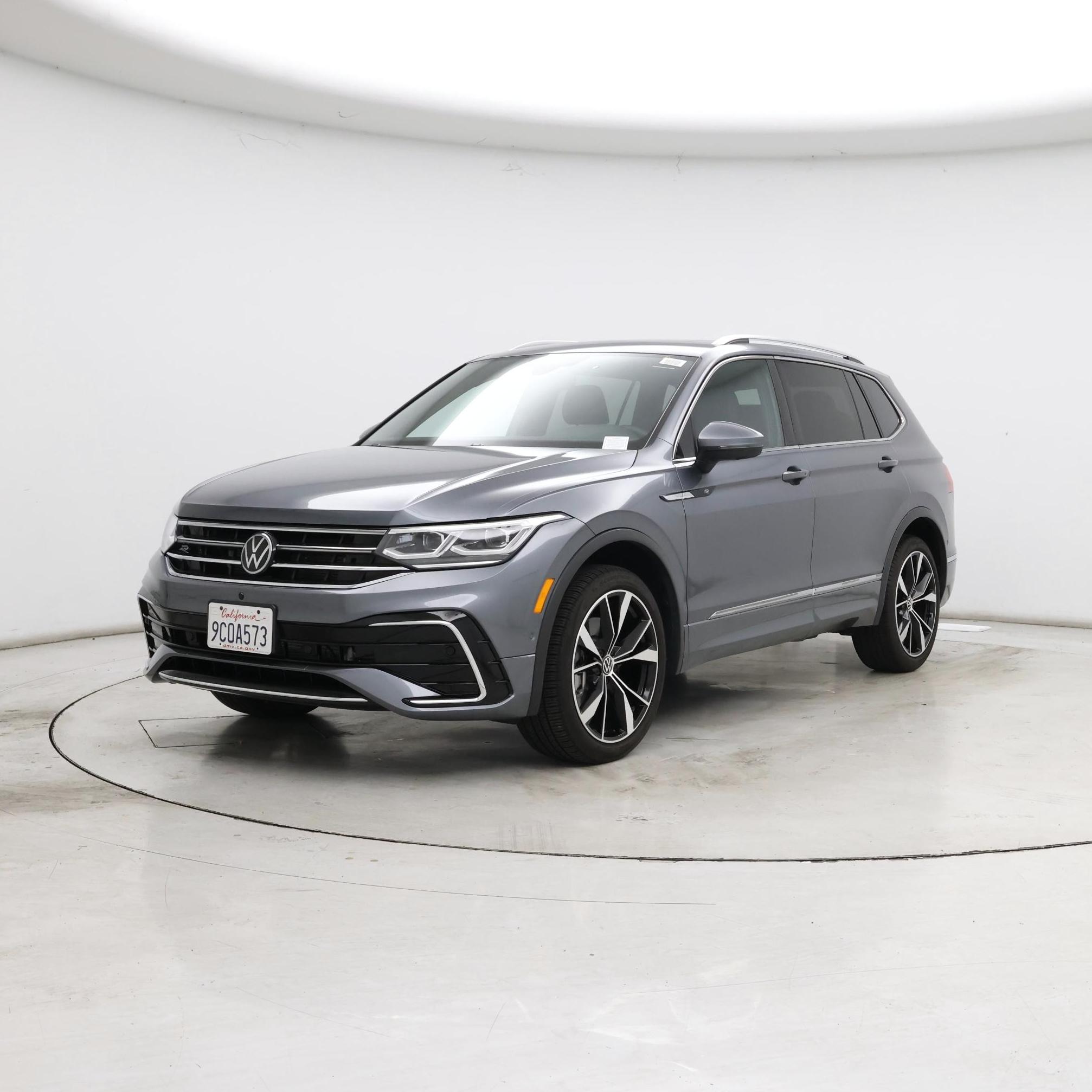 Thumbnail: 2022 Volkswagen Tiguan - 4