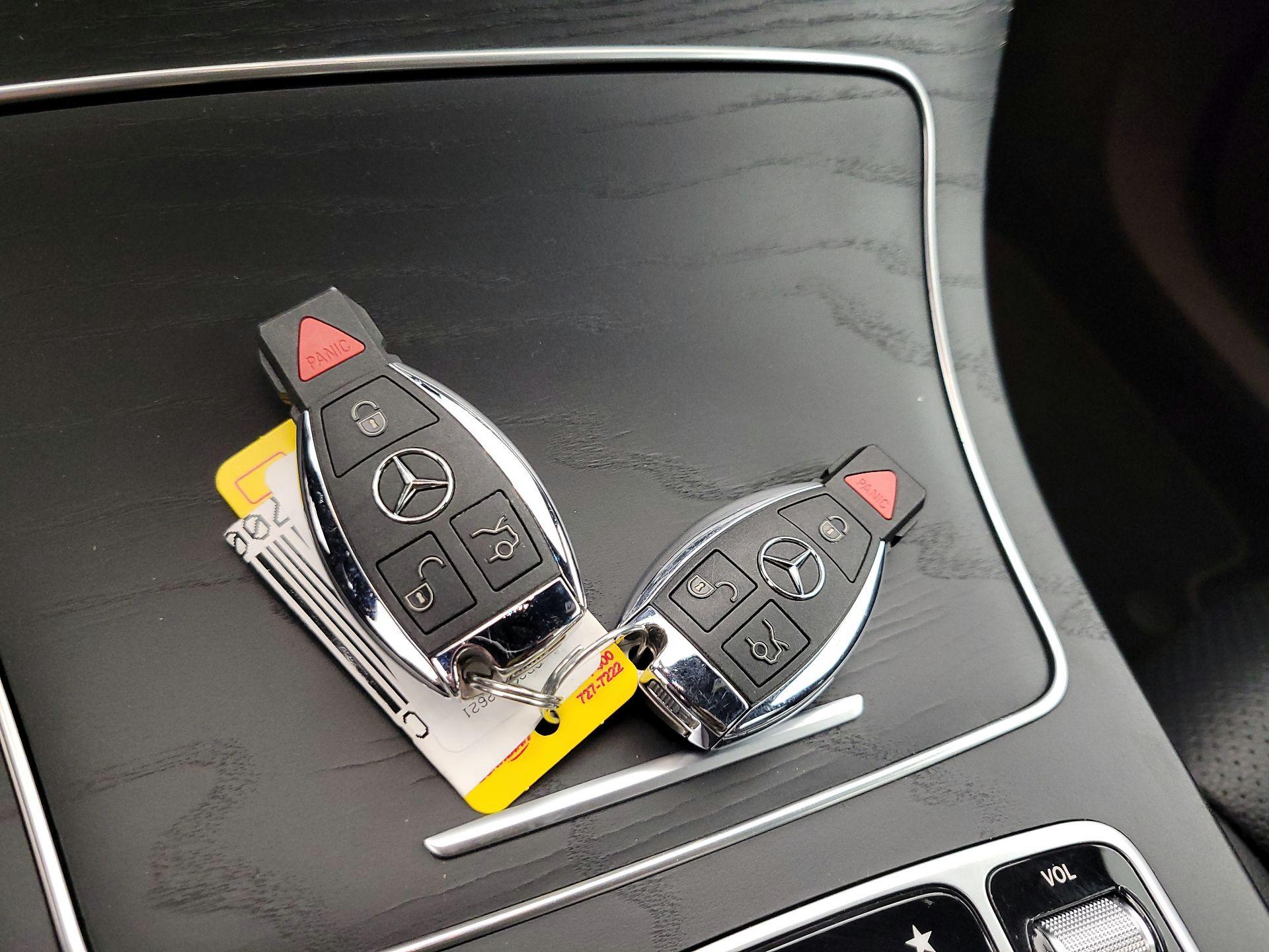 Thumbnail: 2019 Mercedes-Benz GLC - 20