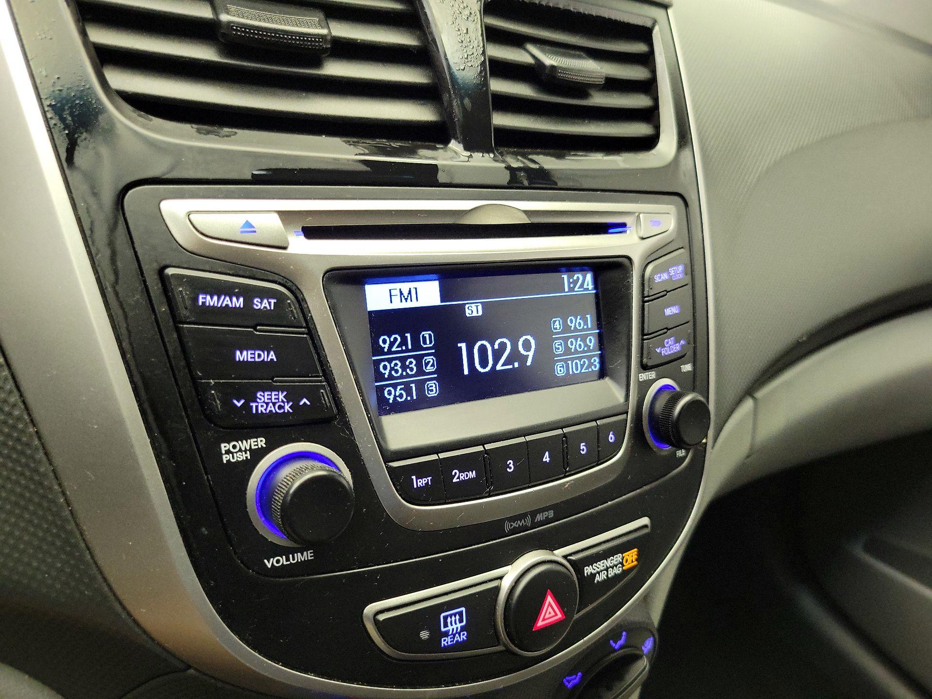 Thumbnail: 2016 Hyundai Accent - 14