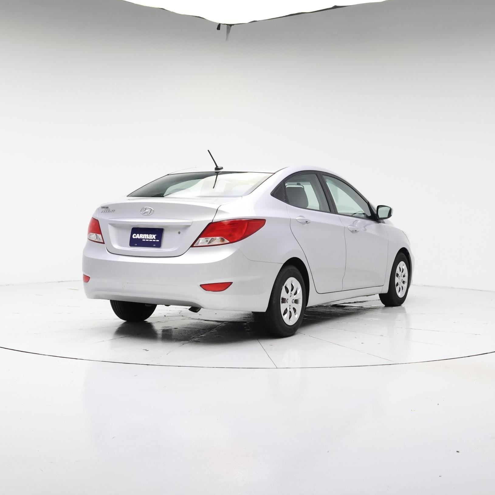 Thumbnail: 2016 Hyundai Accent - 8