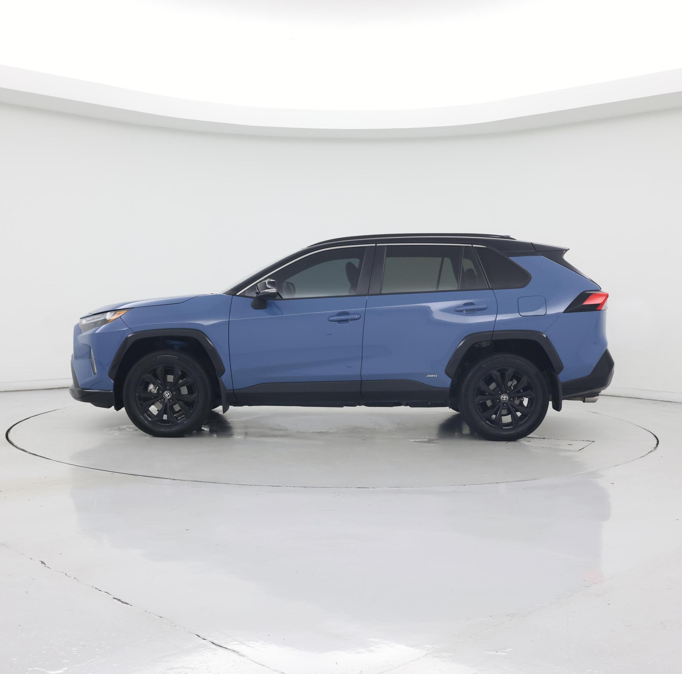 Thumbnail: 2023 Toyota RAV4 - 3