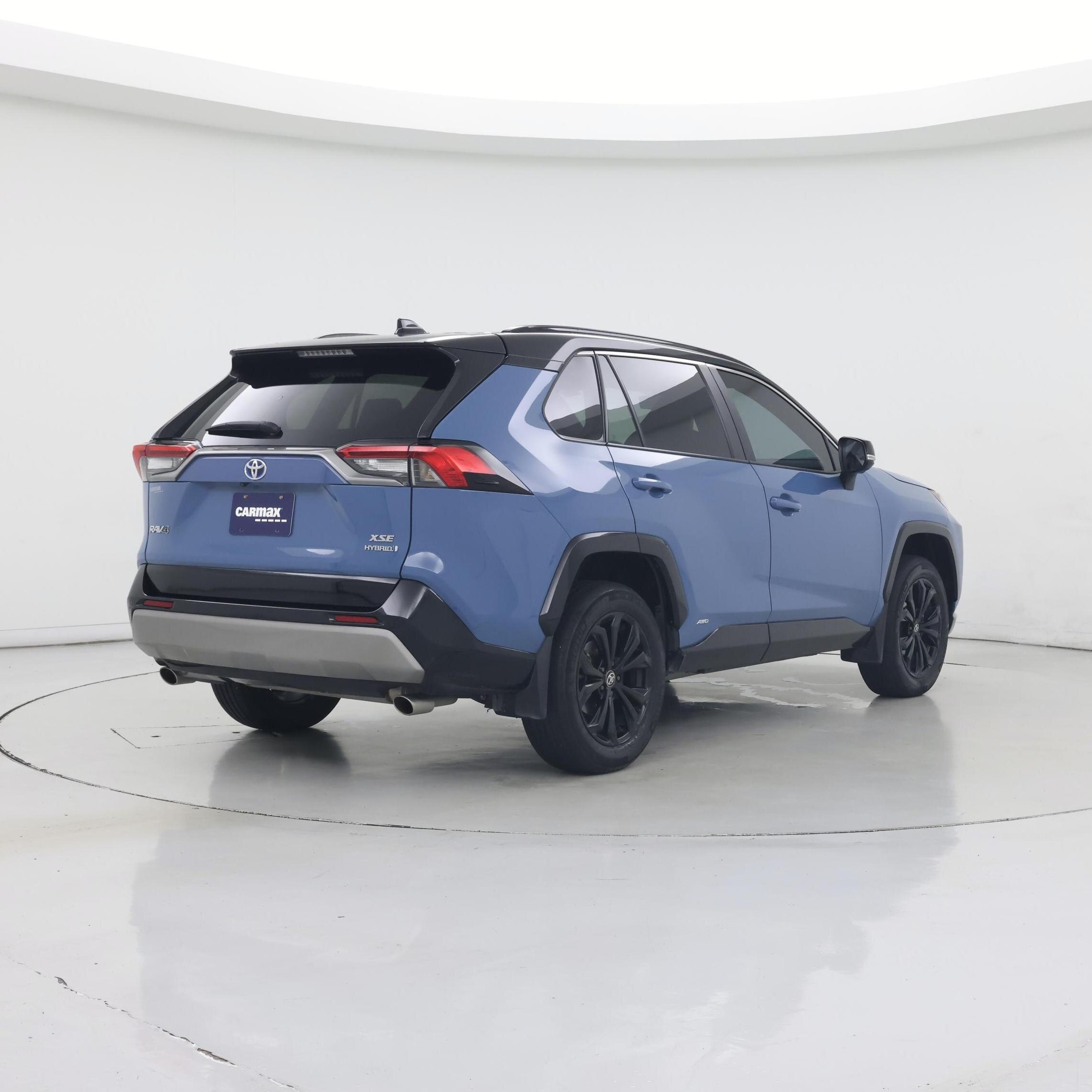 Thumbnail: 2023 Toyota RAV4 - 8