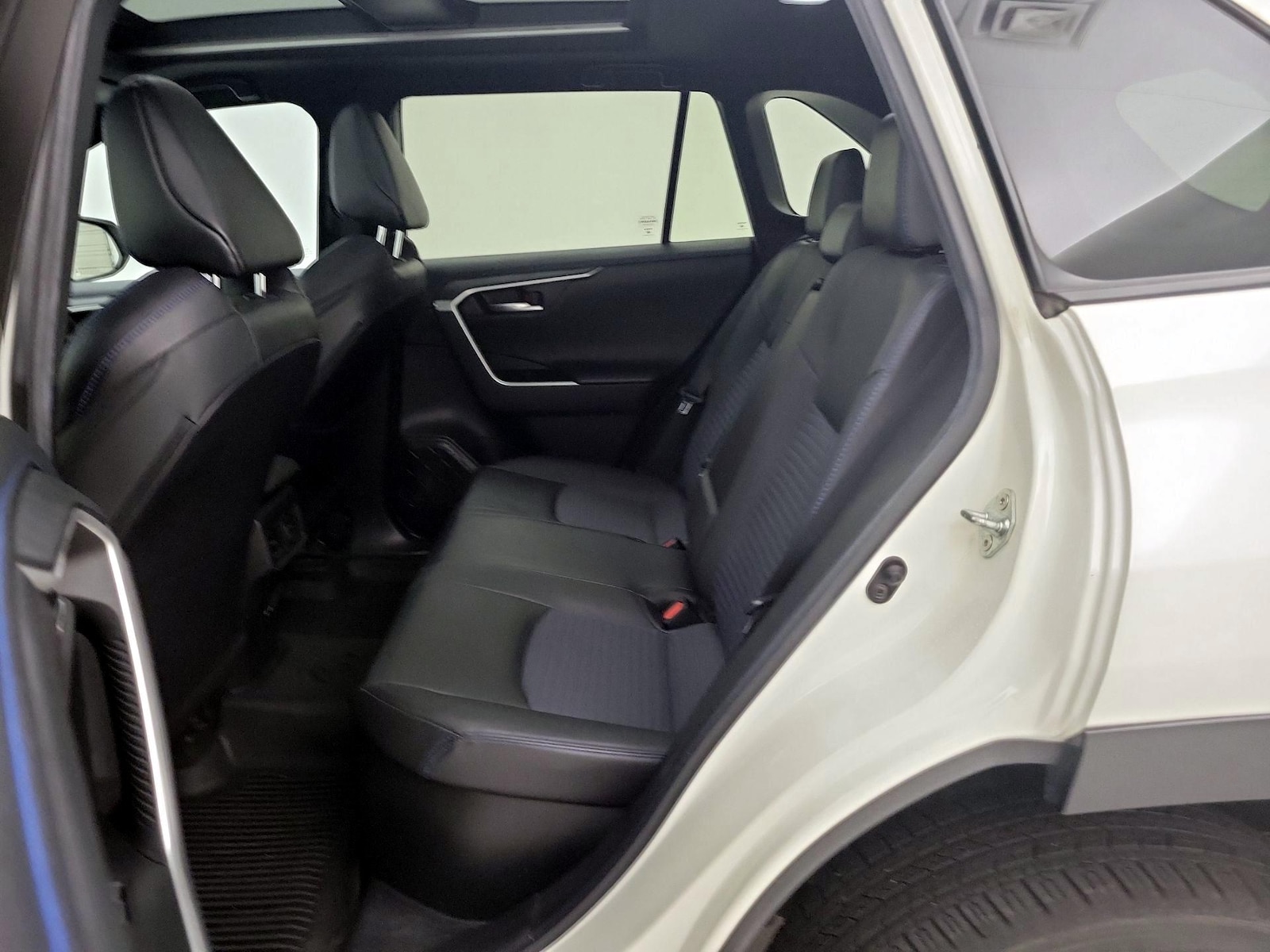 2022 Toyota RAV4 XSE - Photo 21