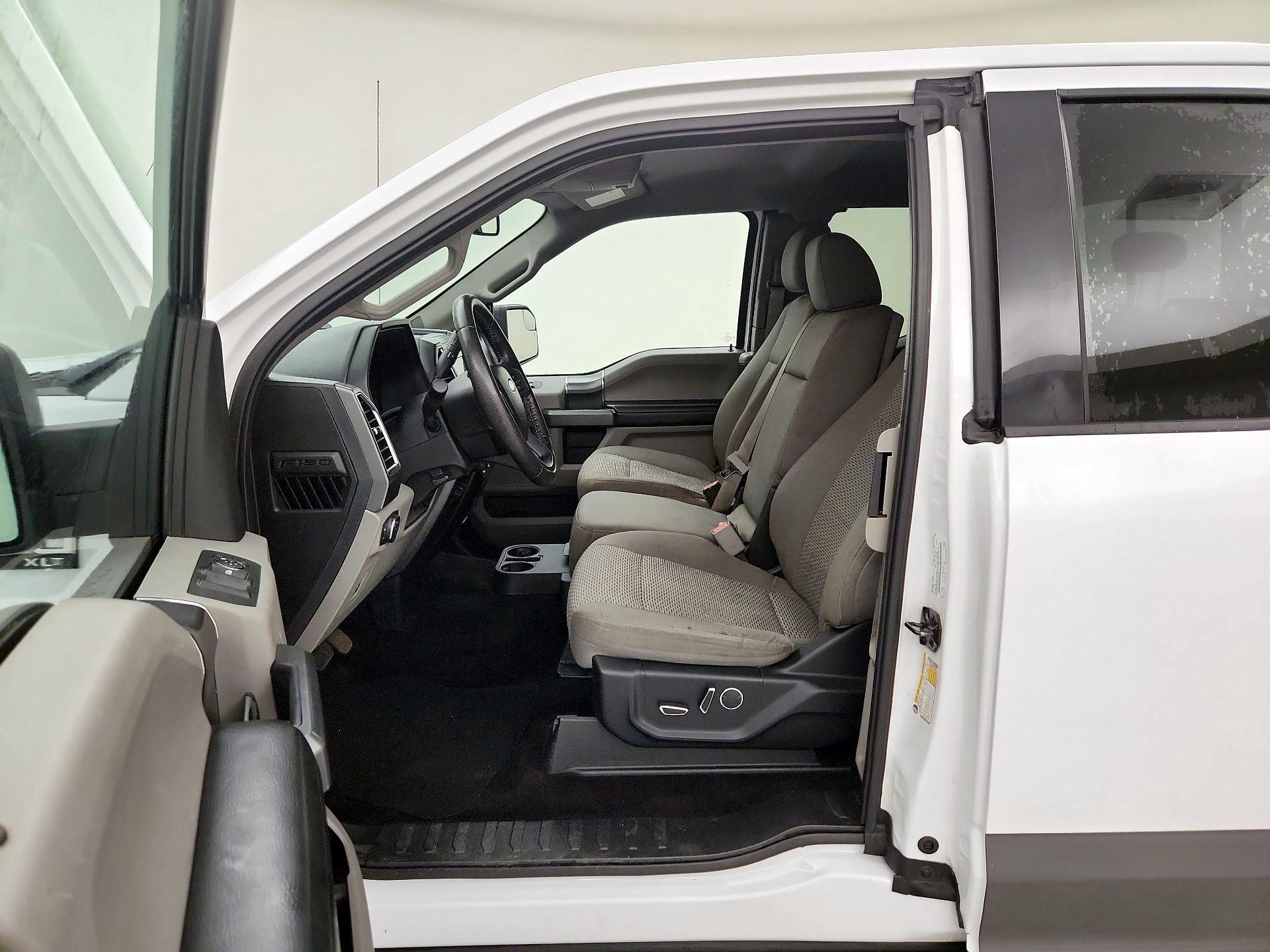 Thumbnail: 2016 Ford F-150 - 11