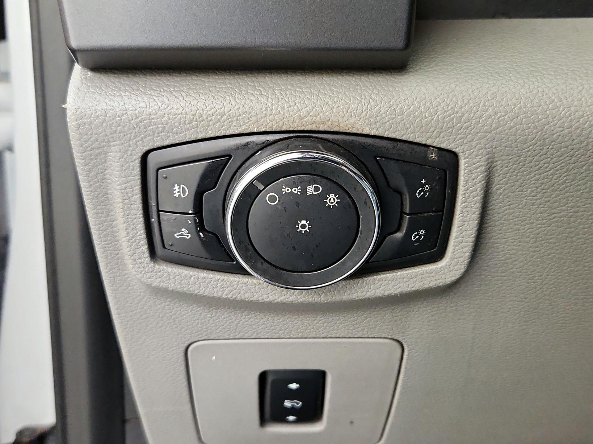 Thumbnail: 2016 Ford F-150 - 13