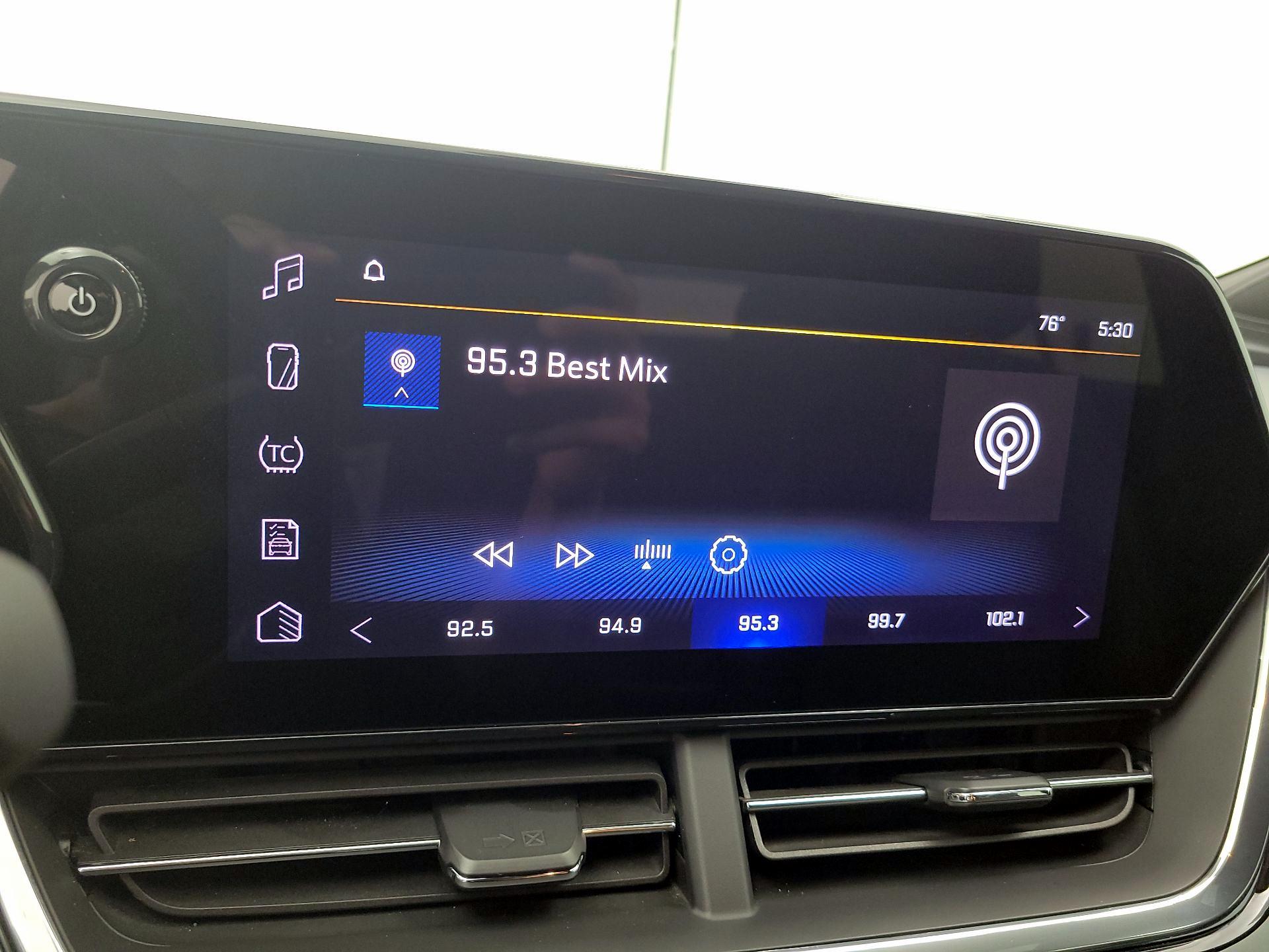 Thumbnail: 2024 Chevrolet Trax - 15