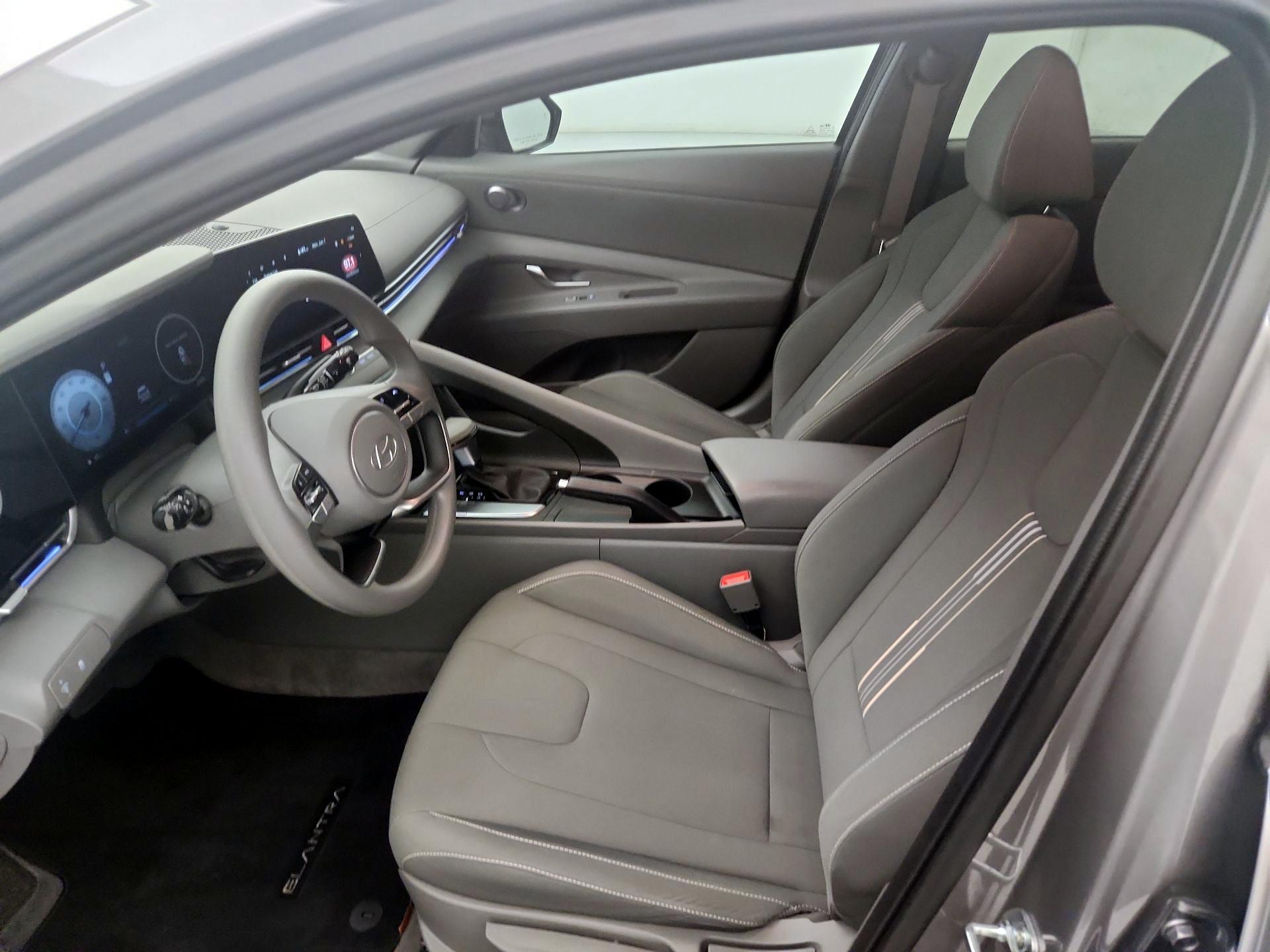 Thumbnail: 2024 Hyundai Elantra - 11