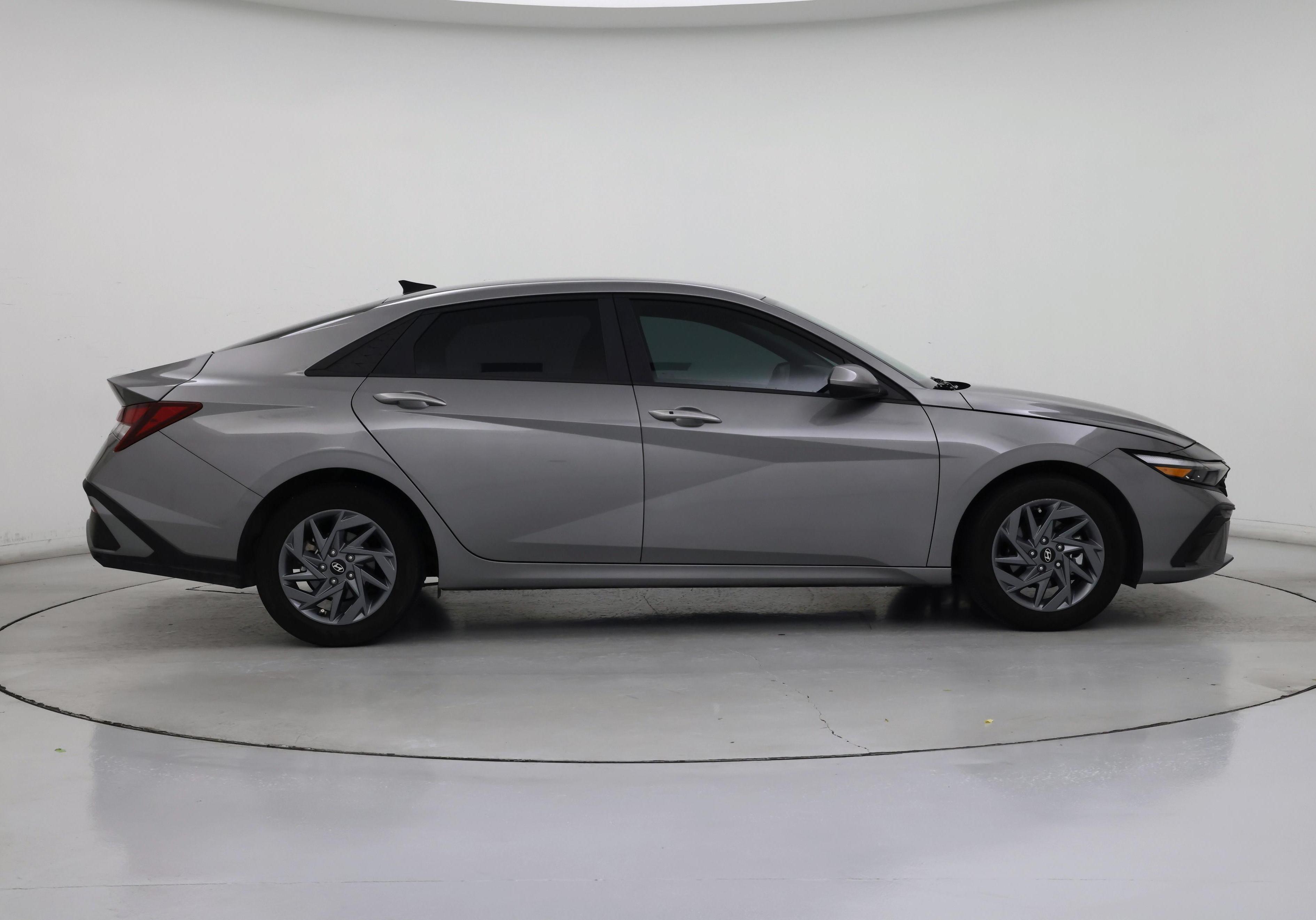 Thumbnail: 2024 Hyundai Elantra - 7