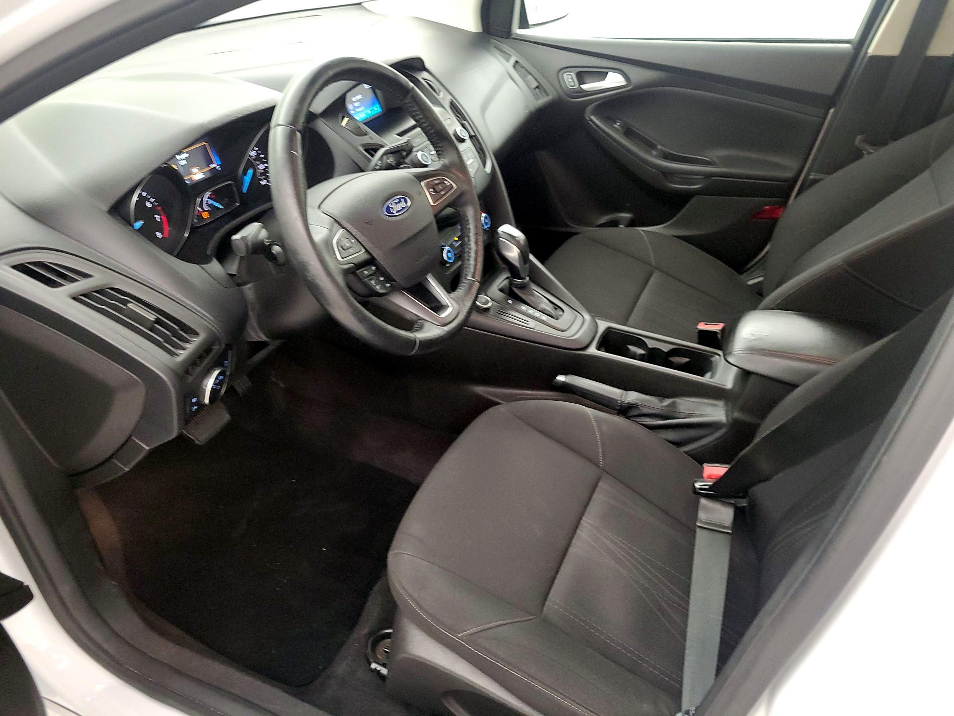 Thumbnail: 2015 Ford Focus - 11