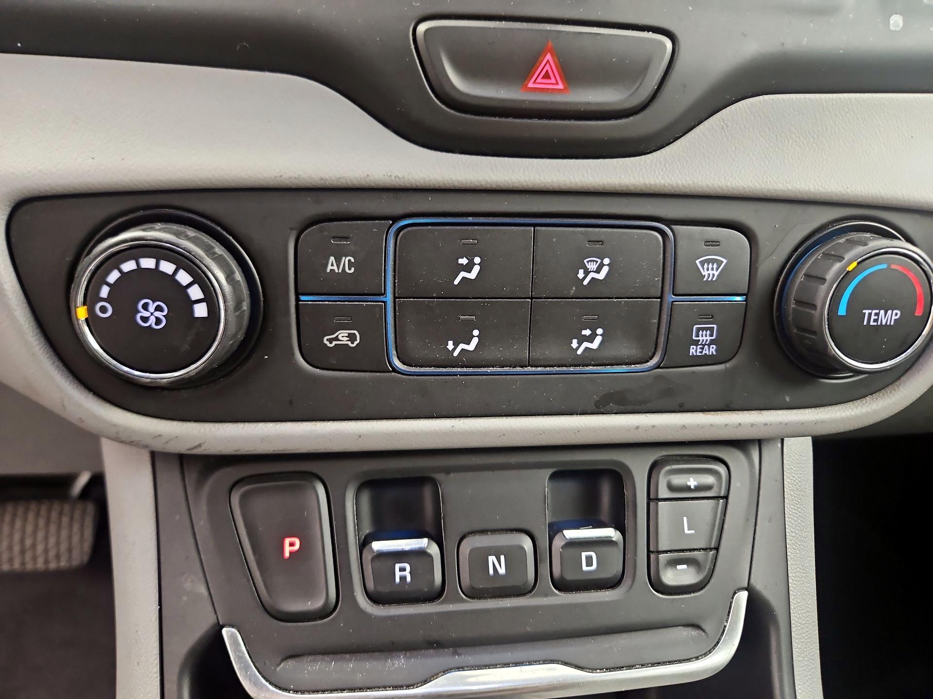 Thumbnail: 2019 GMC Terrain - 14
