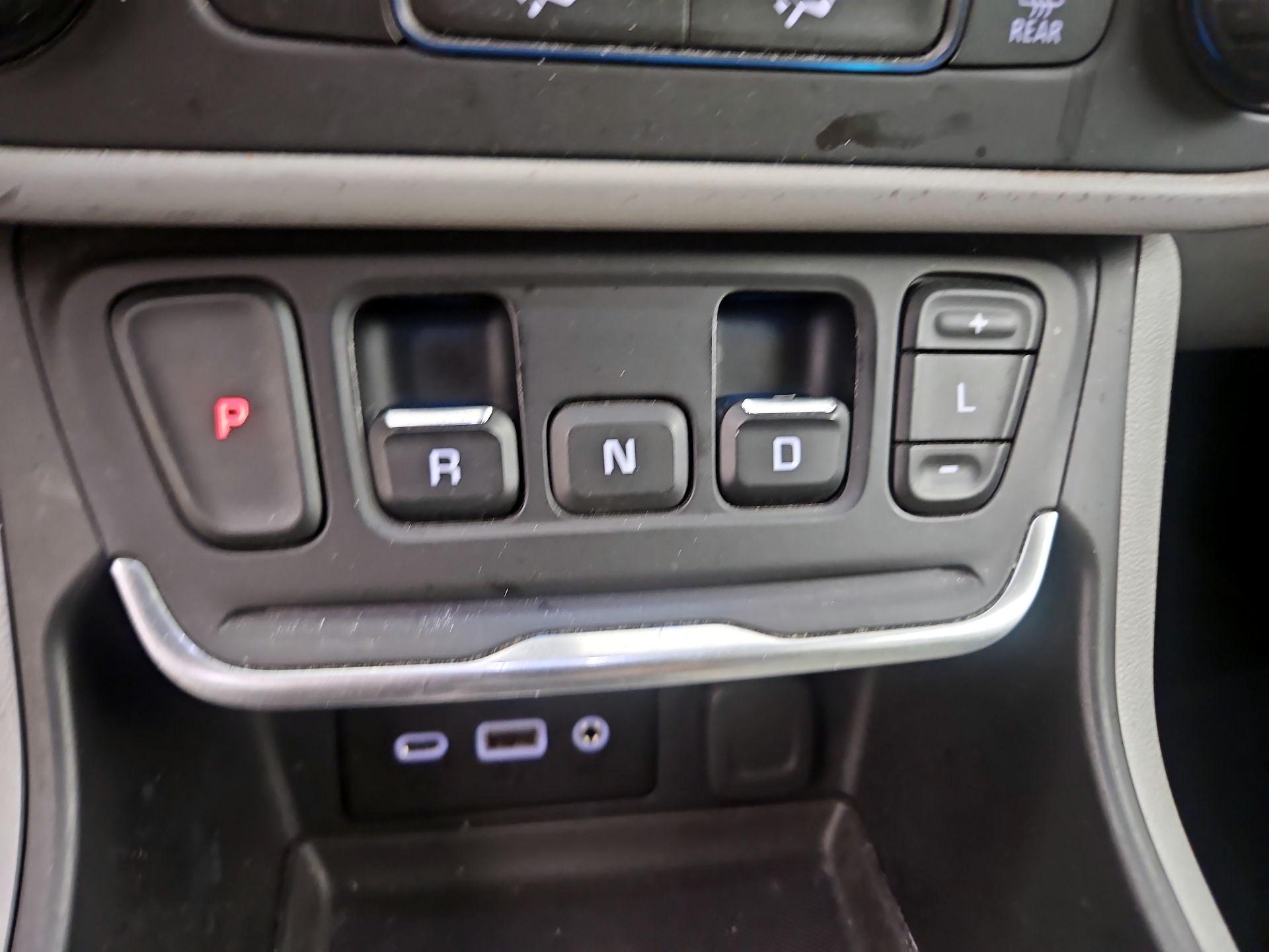 Thumbnail: 2019 GMC Terrain - 15
