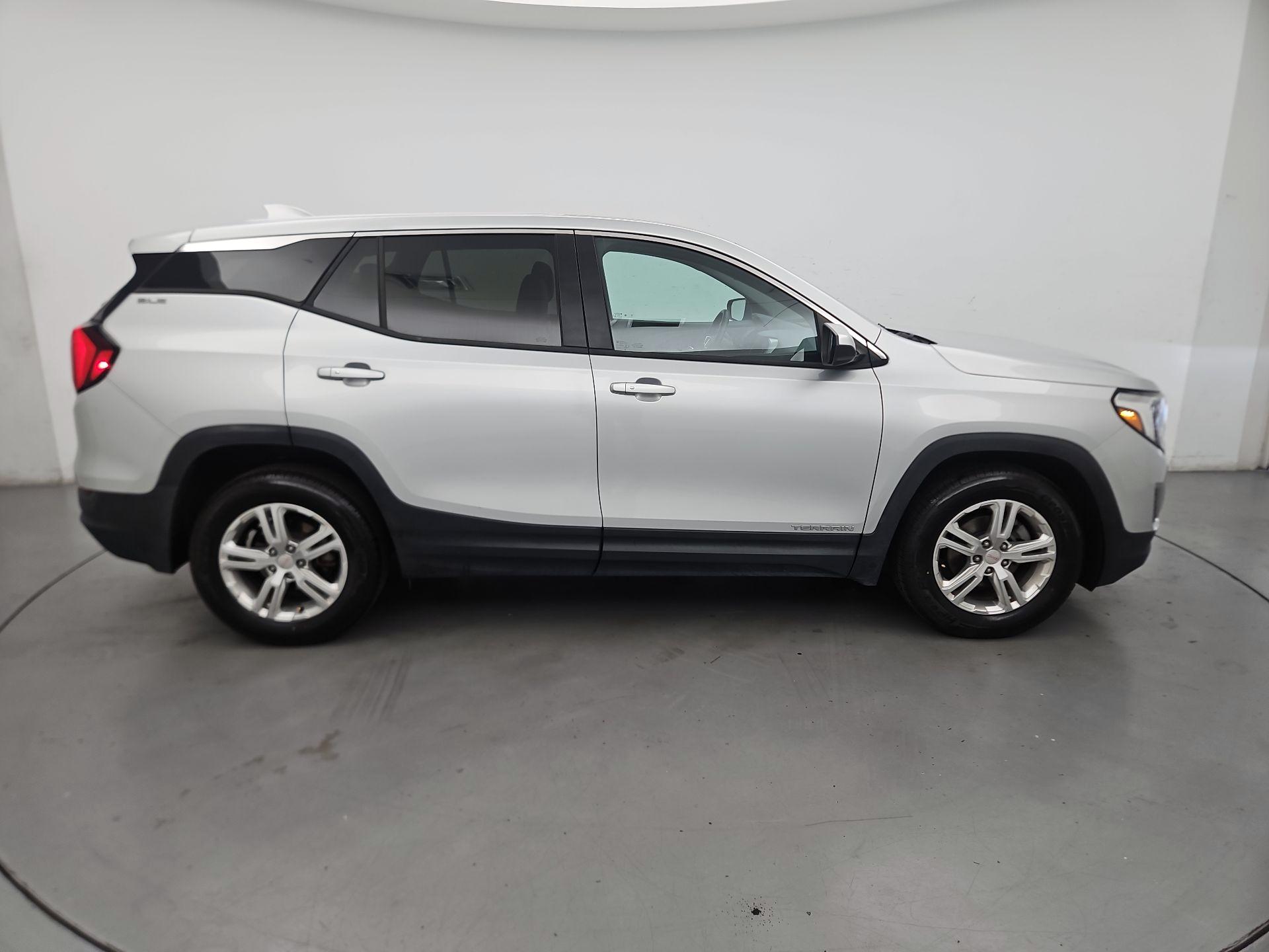 Thumbnail: 2019 GMC Terrain - 4