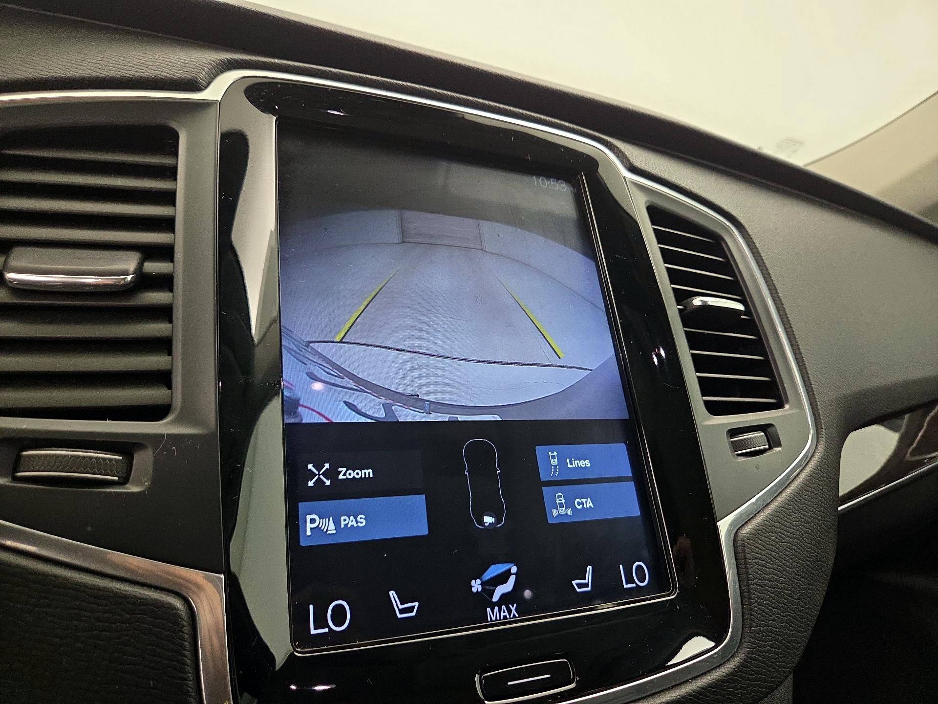 Thumbnail: 2019 Volvo XC90 - 14