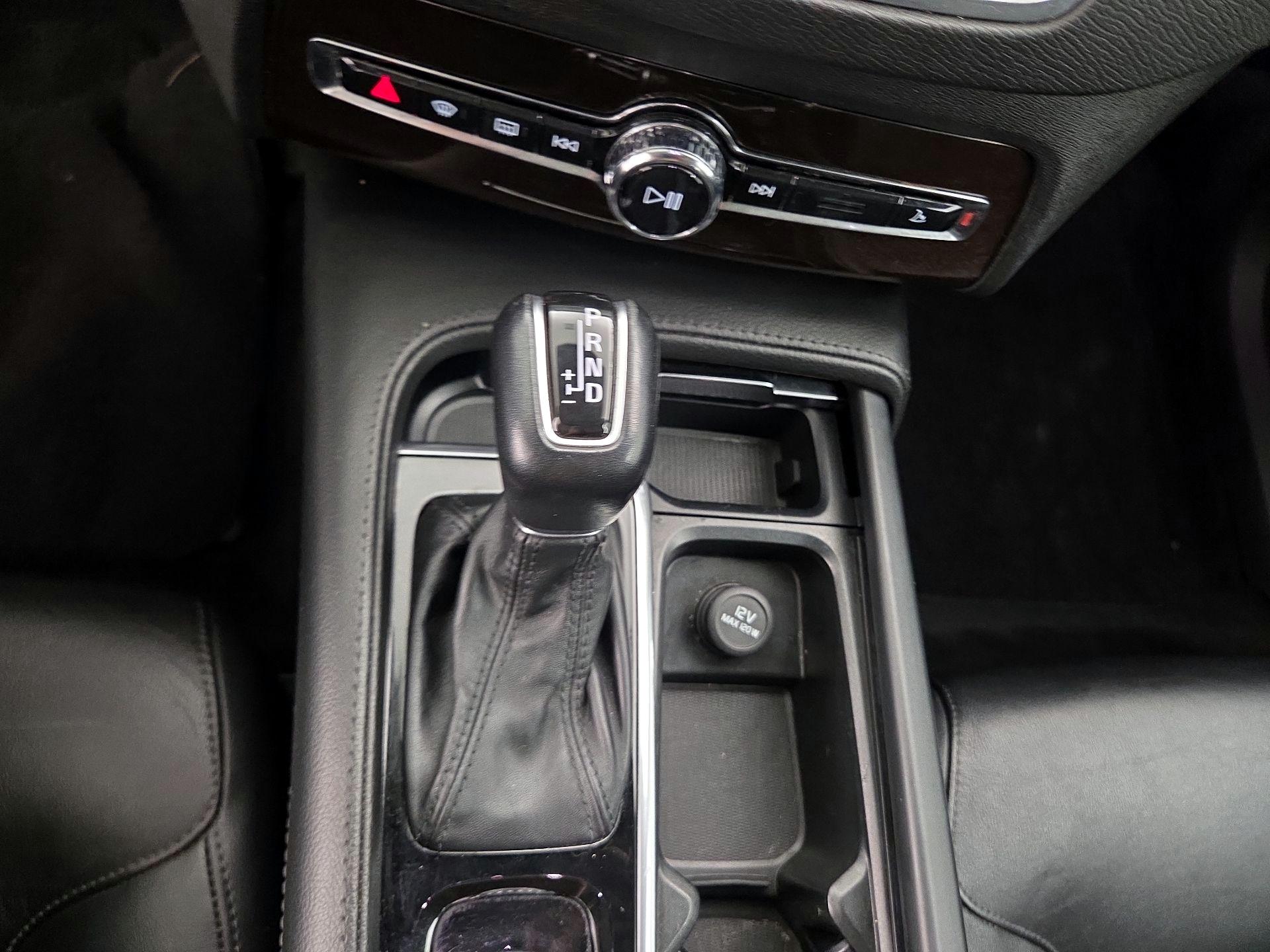Thumbnail: 2019 Volvo XC90 - 17