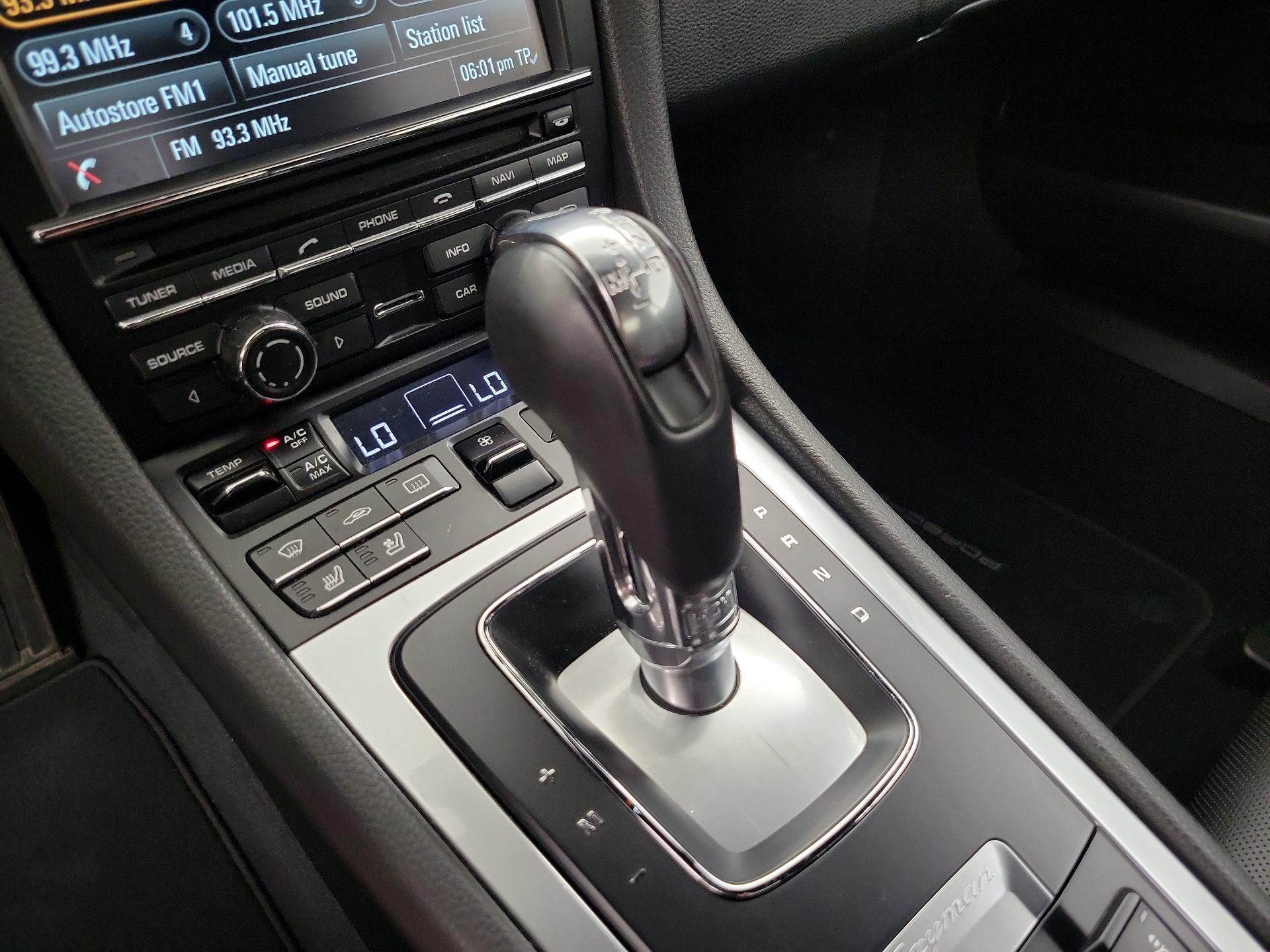 Thumbnail: 2016 Porsche Cayman - 16