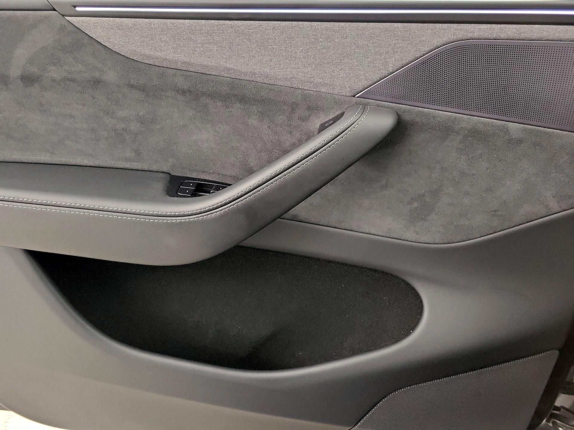 Thumbnail: 2026 Tesla Model Y - 12