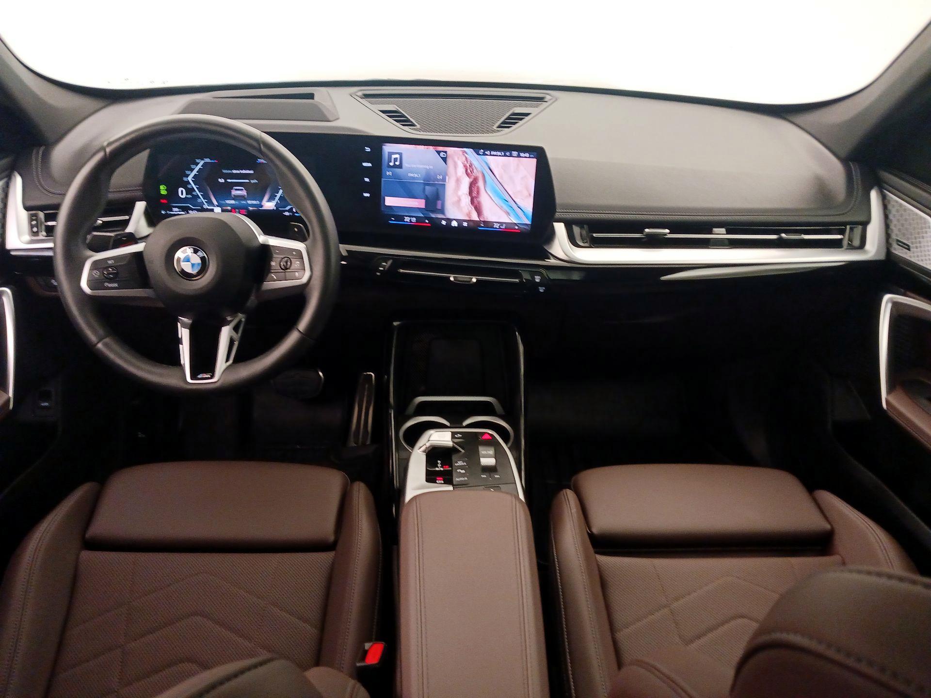 Thumbnail: 2025 BMW X1 - 9