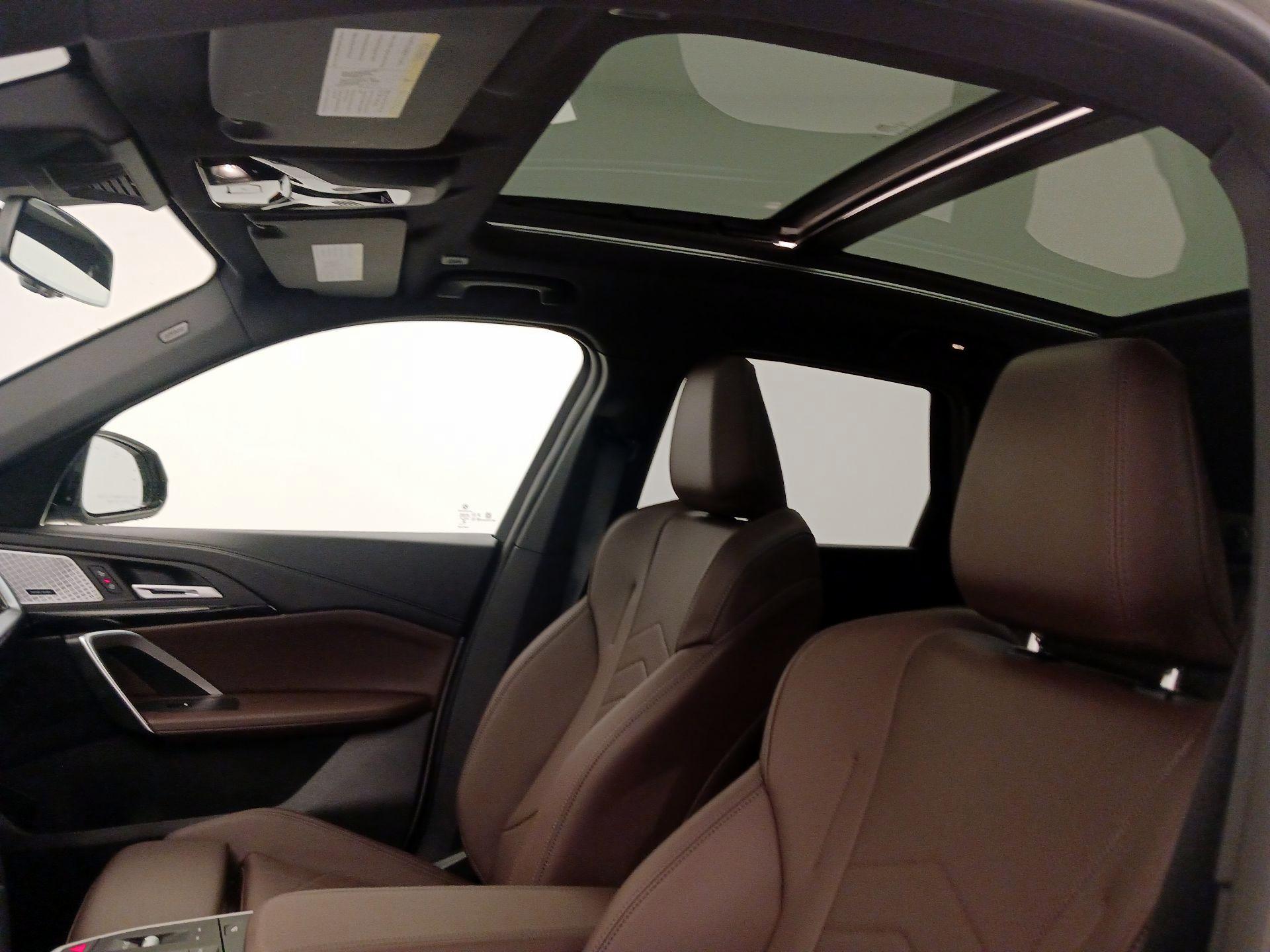 Thumbnail: 2025 BMW X1 - 19