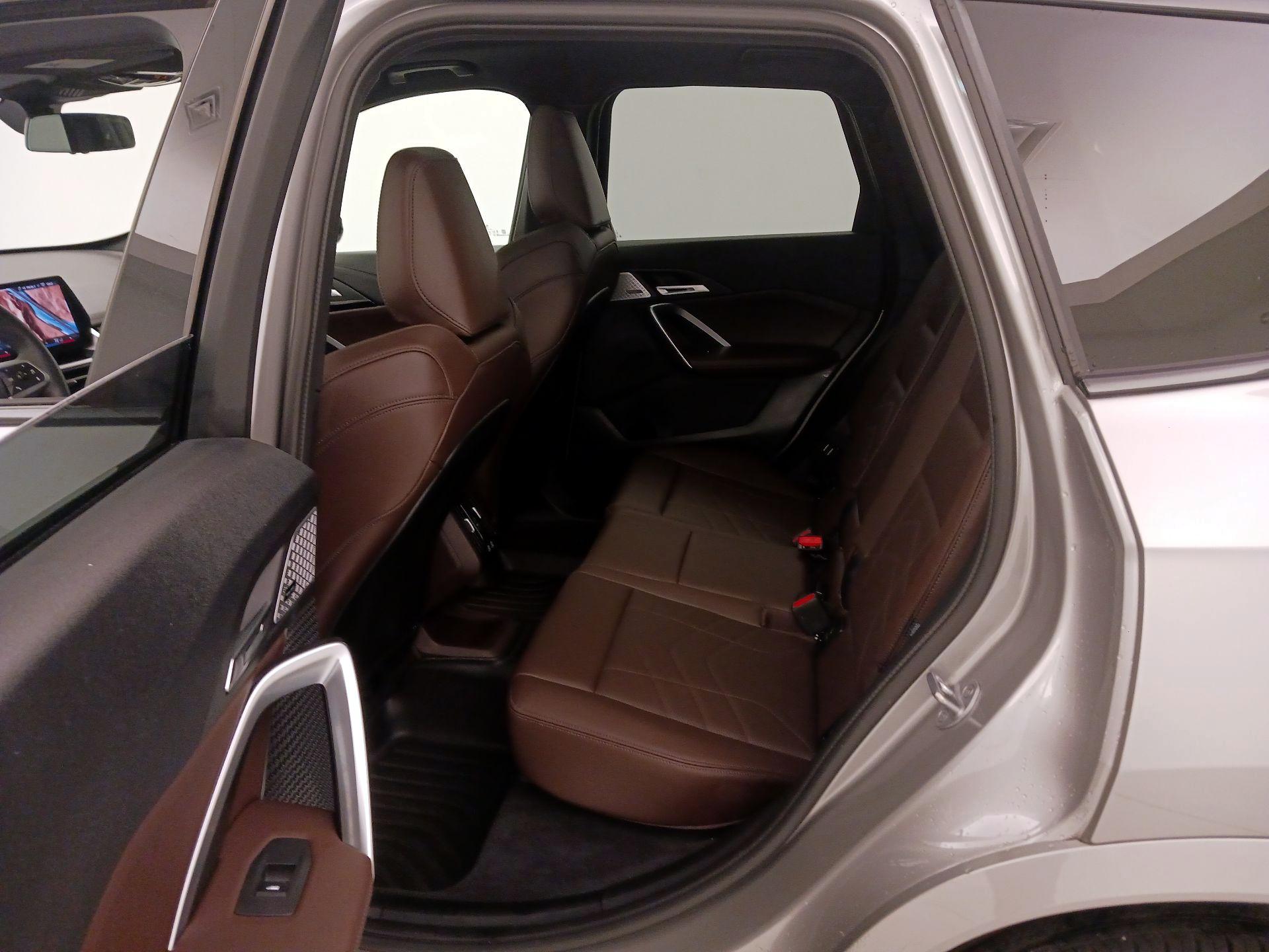 Thumbnail: 2025 BMW X1 - 20