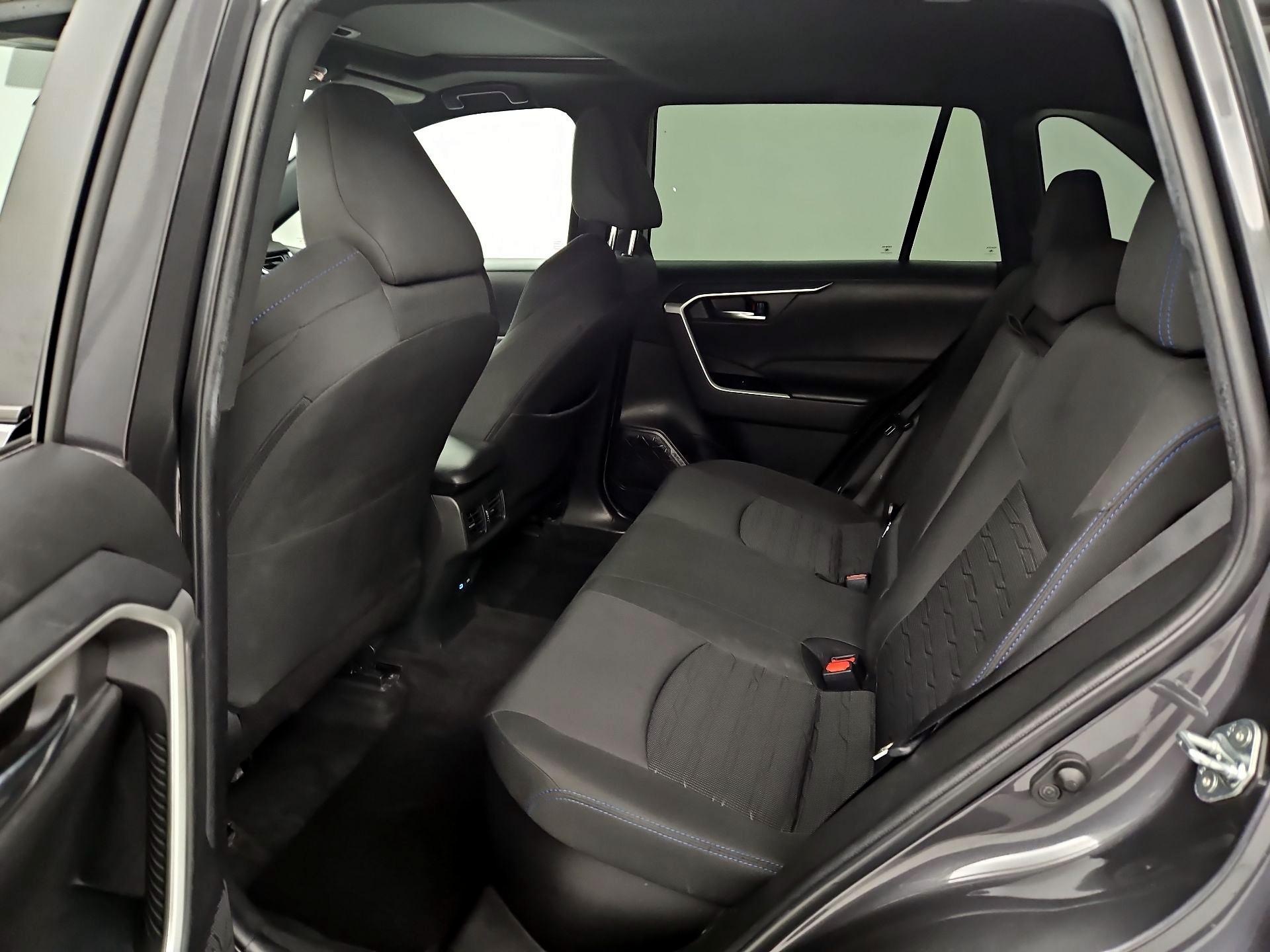 Thumbnail: 2022 Toyota RAV4 - 20