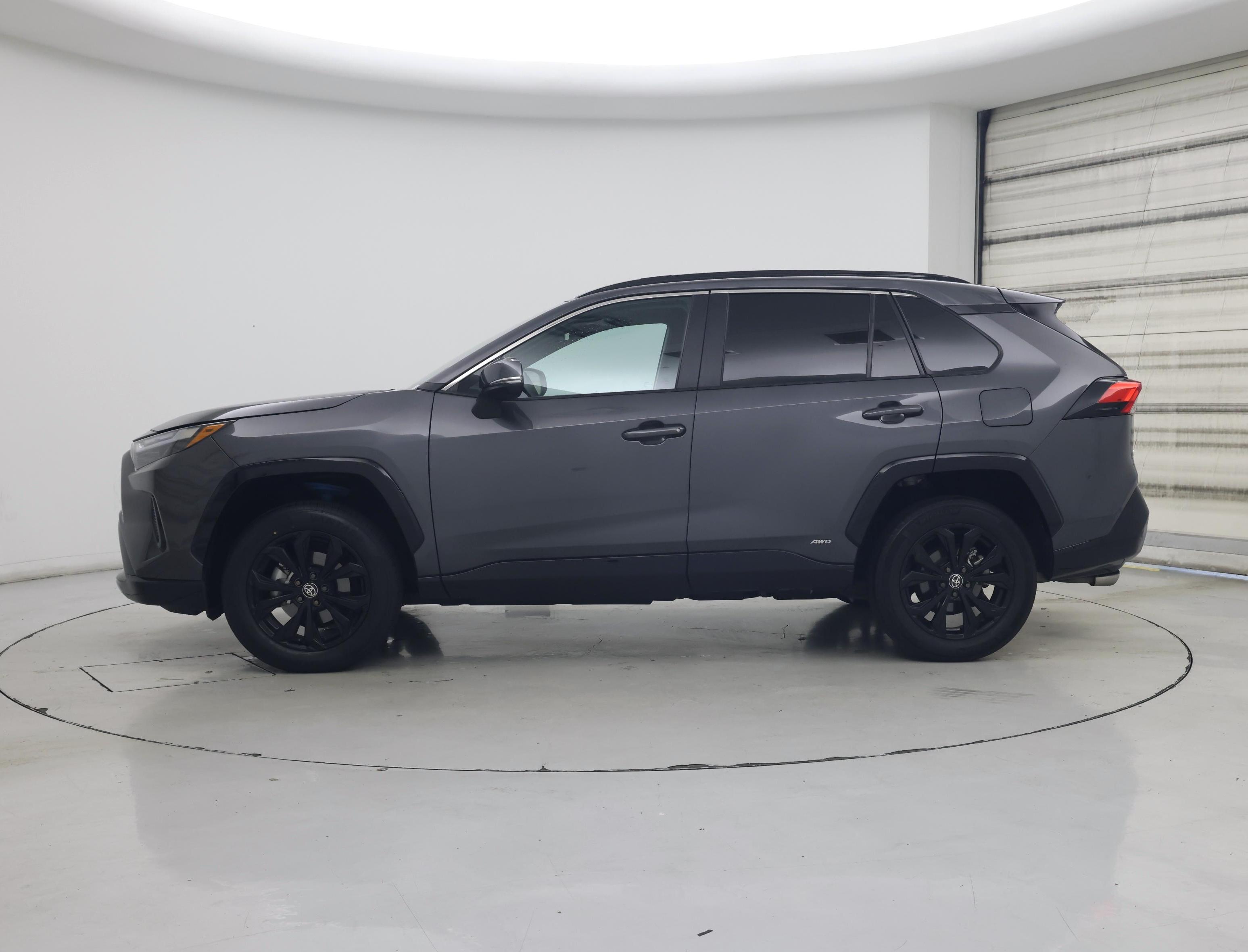 Thumbnail: 2022 Toyota RAV4 - 3