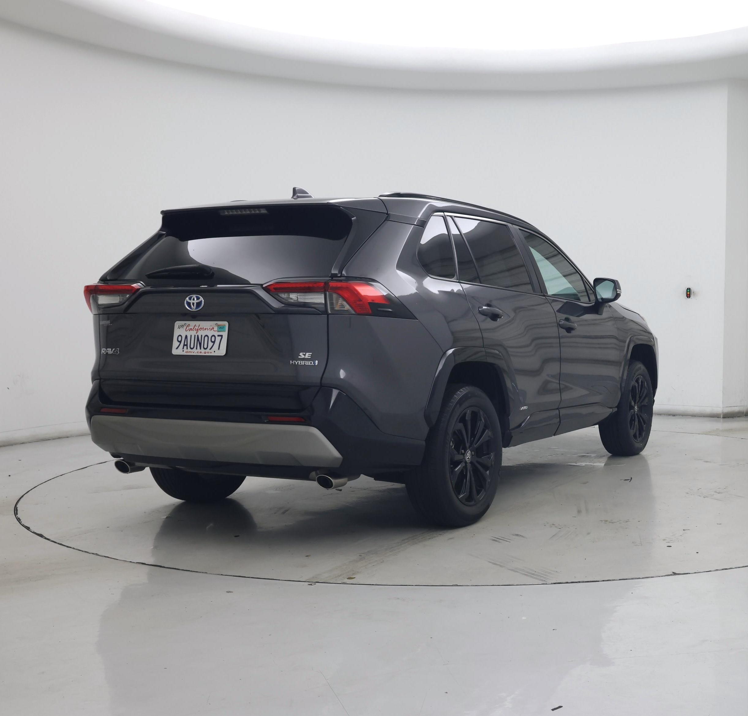 Thumbnail: 2022 Toyota RAV4 - 8
