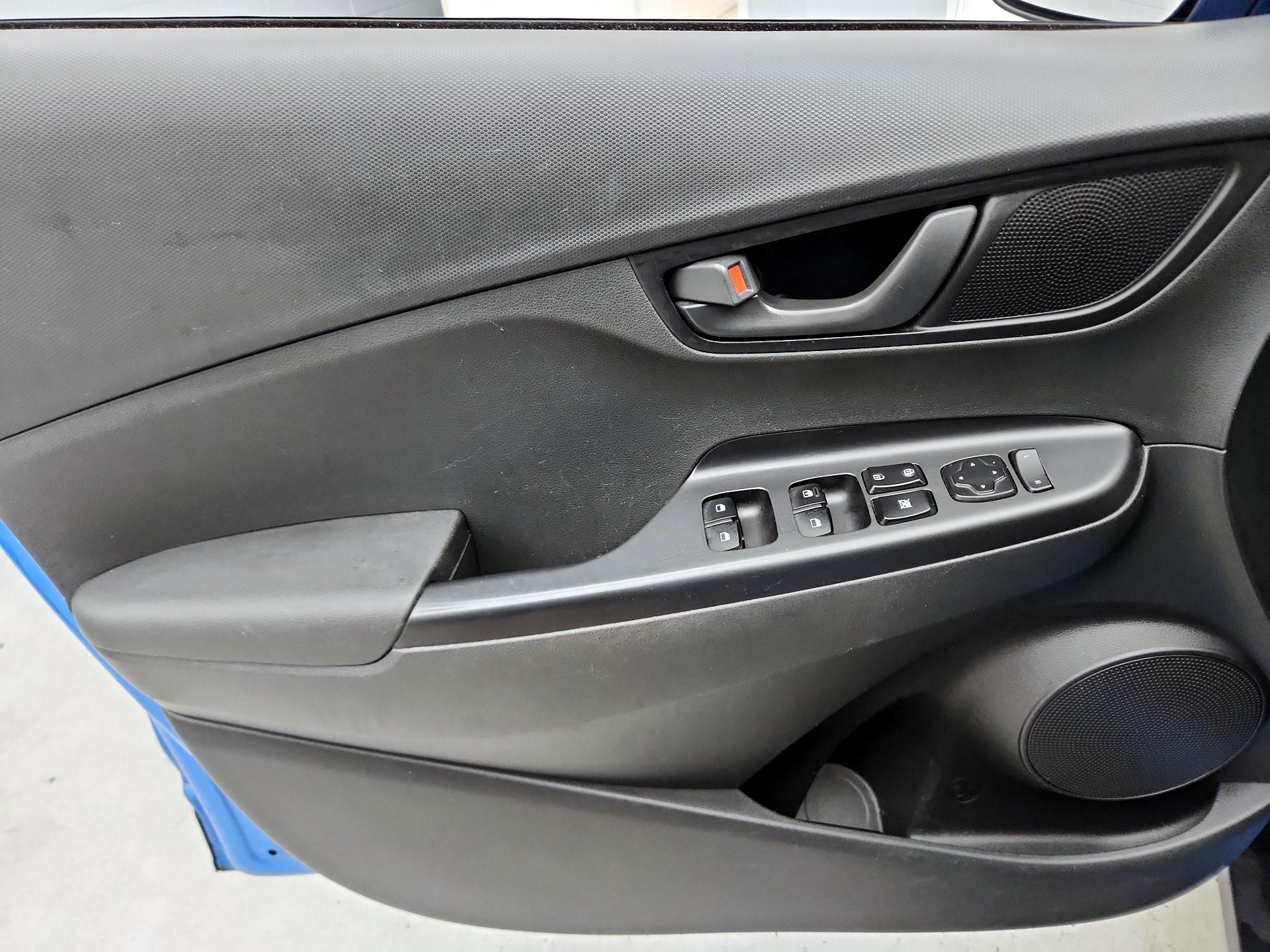 Thumbnail: 2020 Hyundai Kona - 12