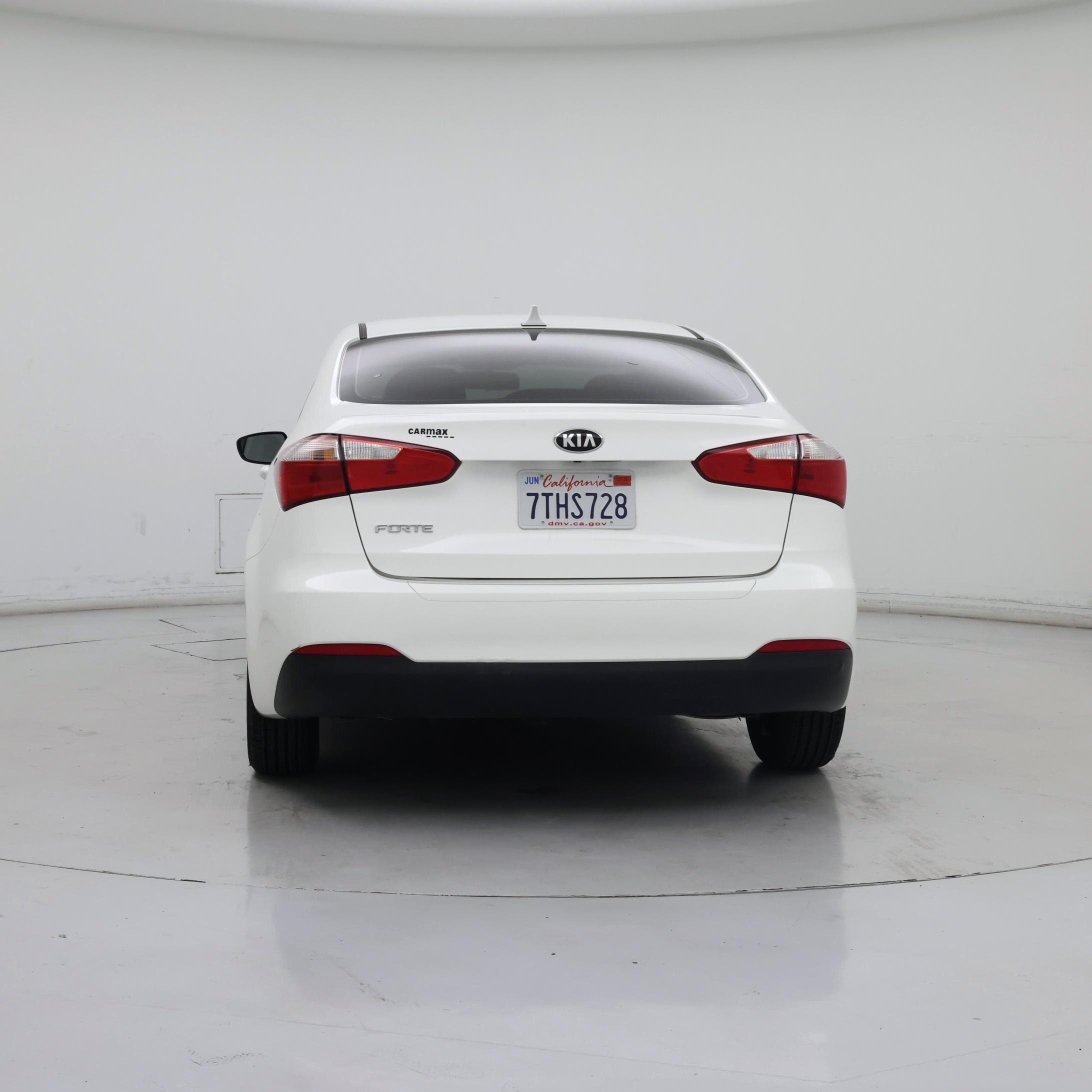 Thumbnail: 2016 Kia Forte - 6
