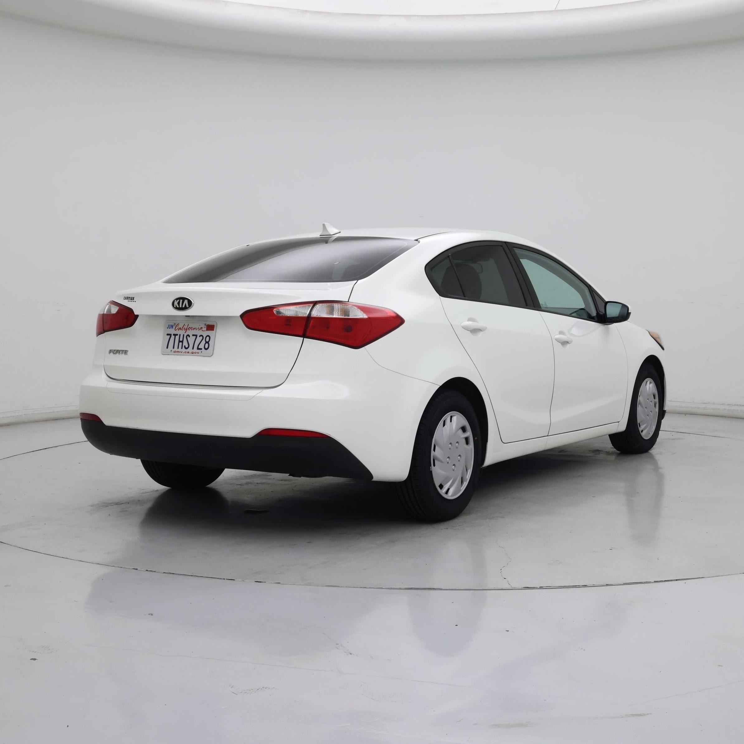 Thumbnail: 2016 Kia Forte - 8