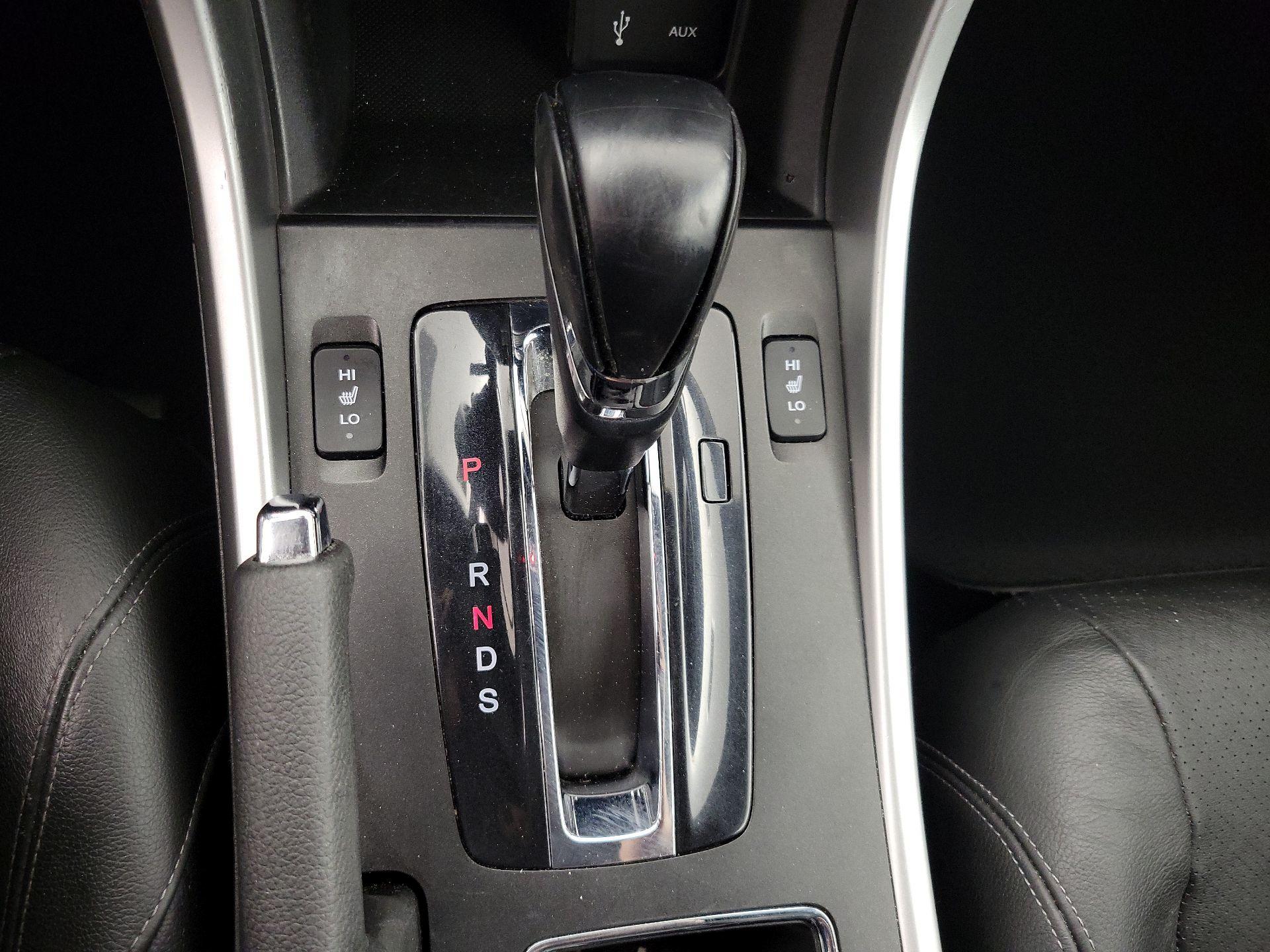 Thumbnail: 2015 Honda Accord - 17