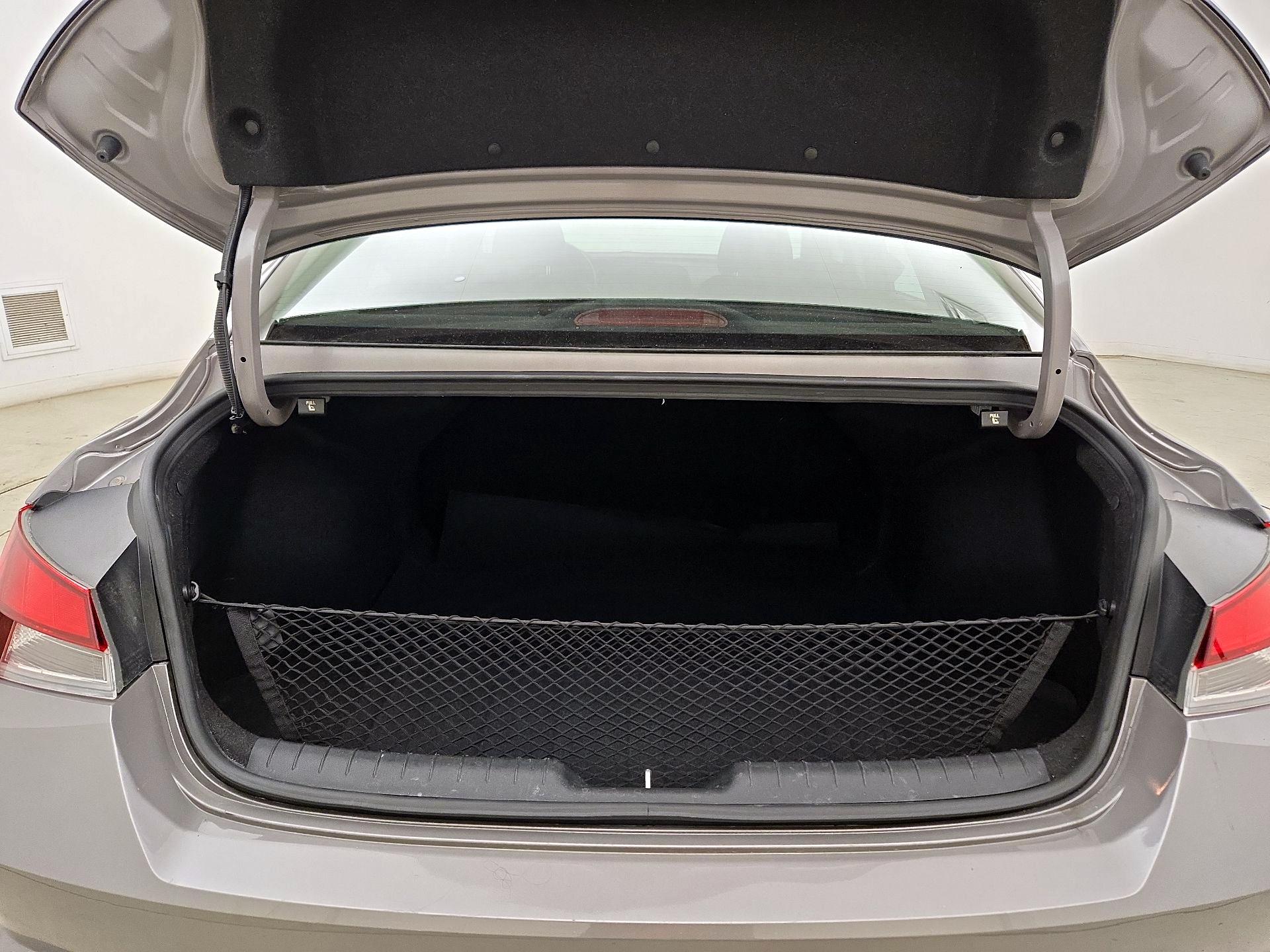 Thumbnail: 2021 Hyundai Elantra - 20