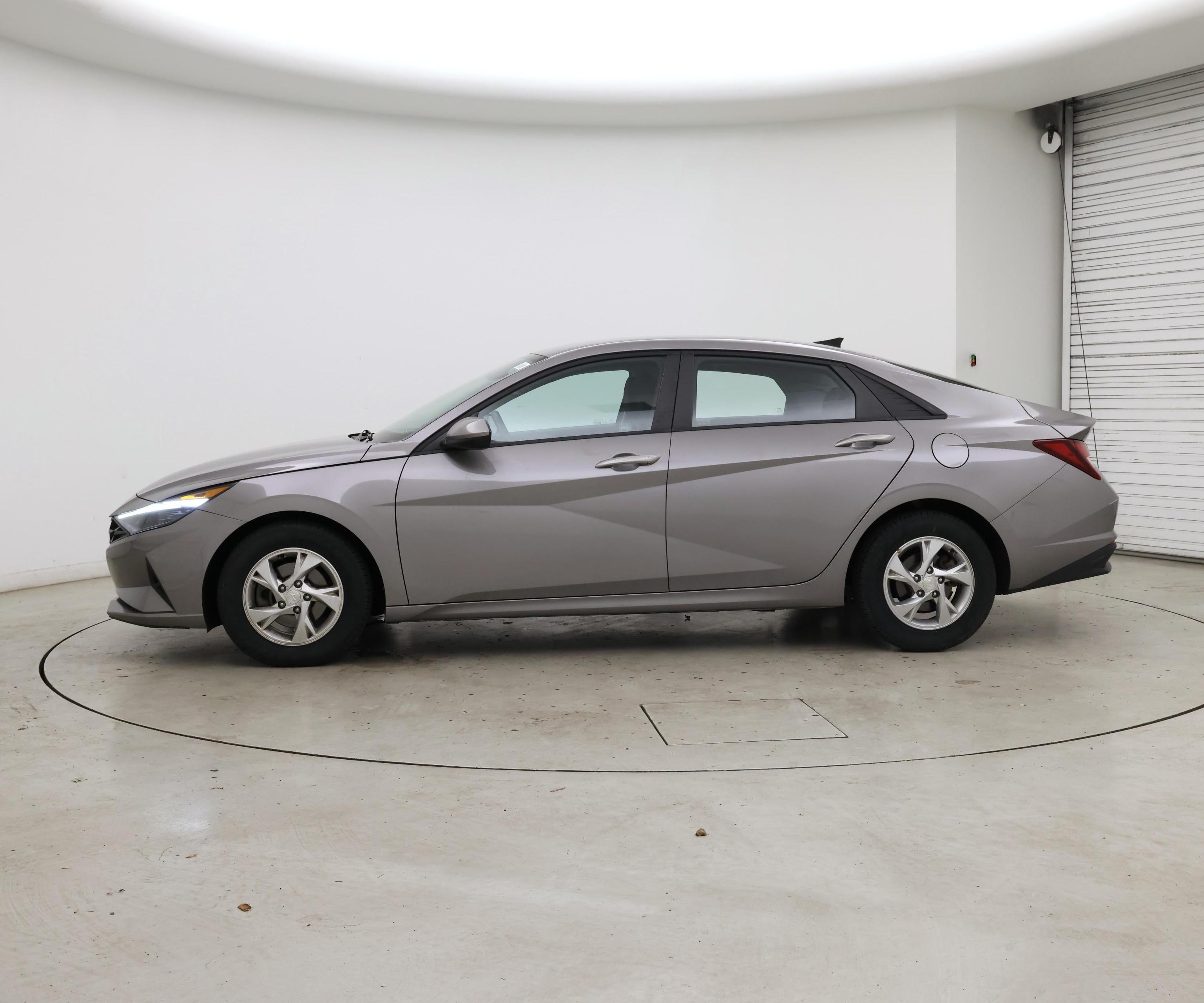 Thumbnail: 2021 Hyundai Elantra - 3