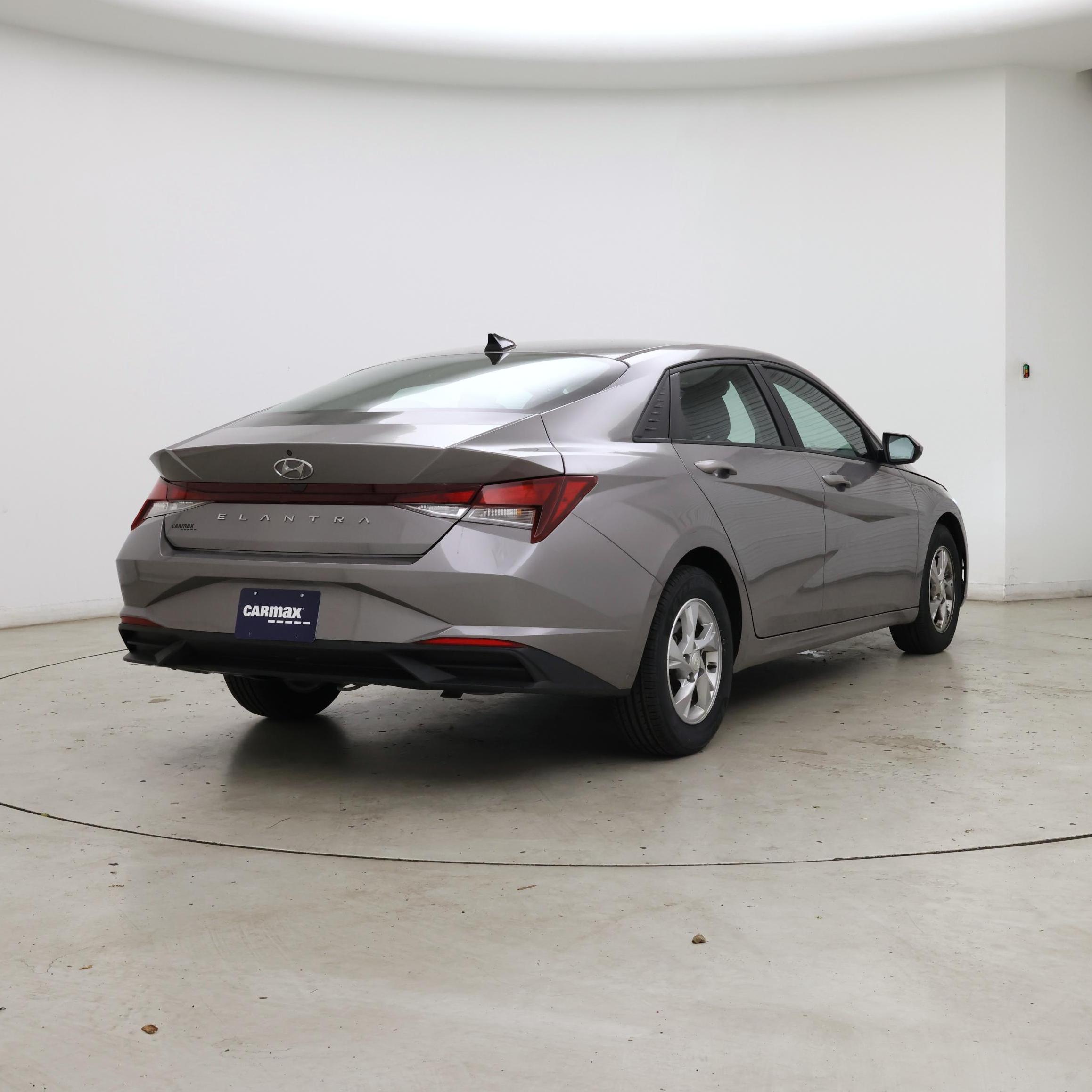 Thumbnail: 2021 Hyundai Elantra - 8