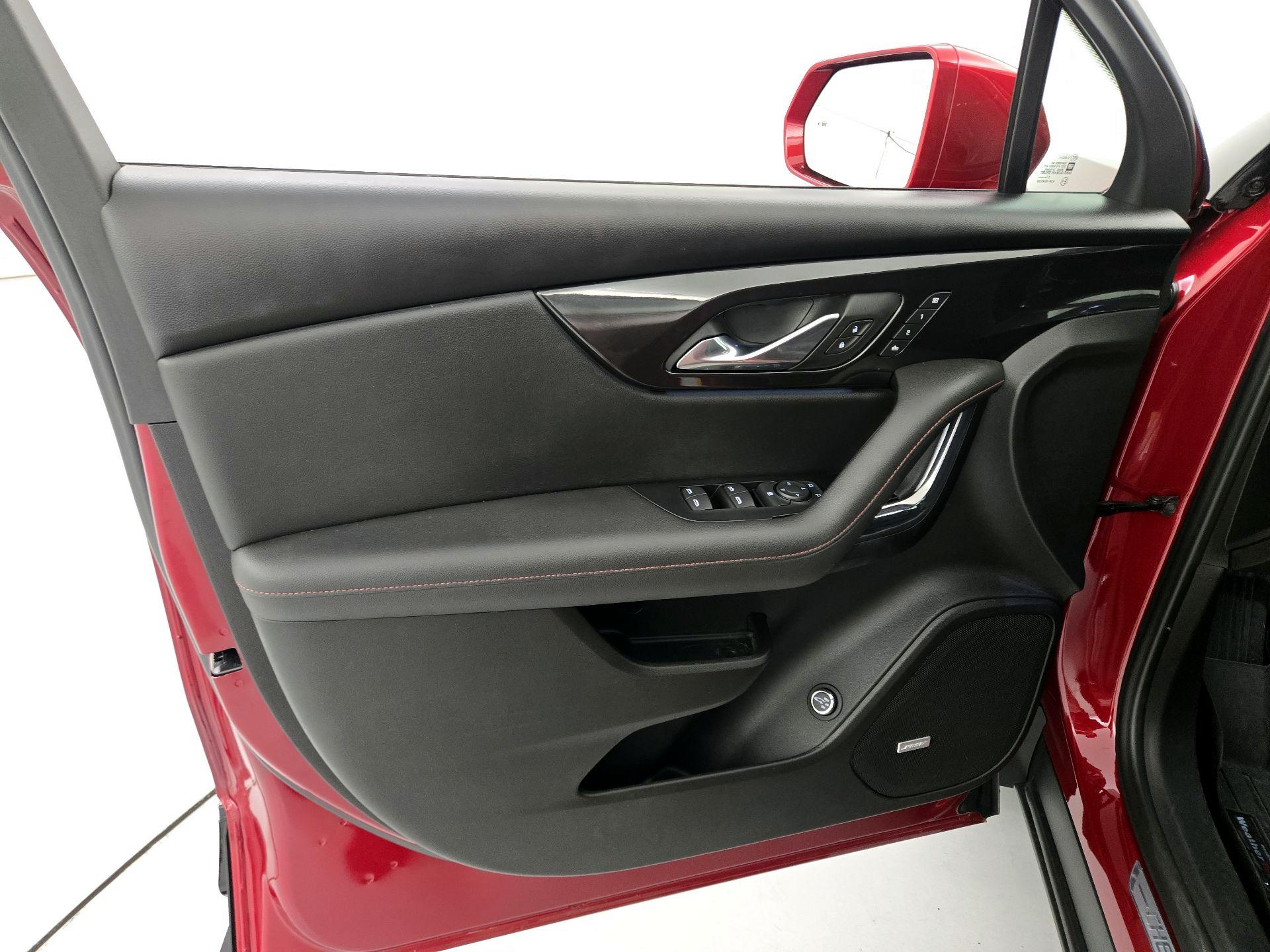 Thumbnail: 2020 Chevrolet Blazer - 12