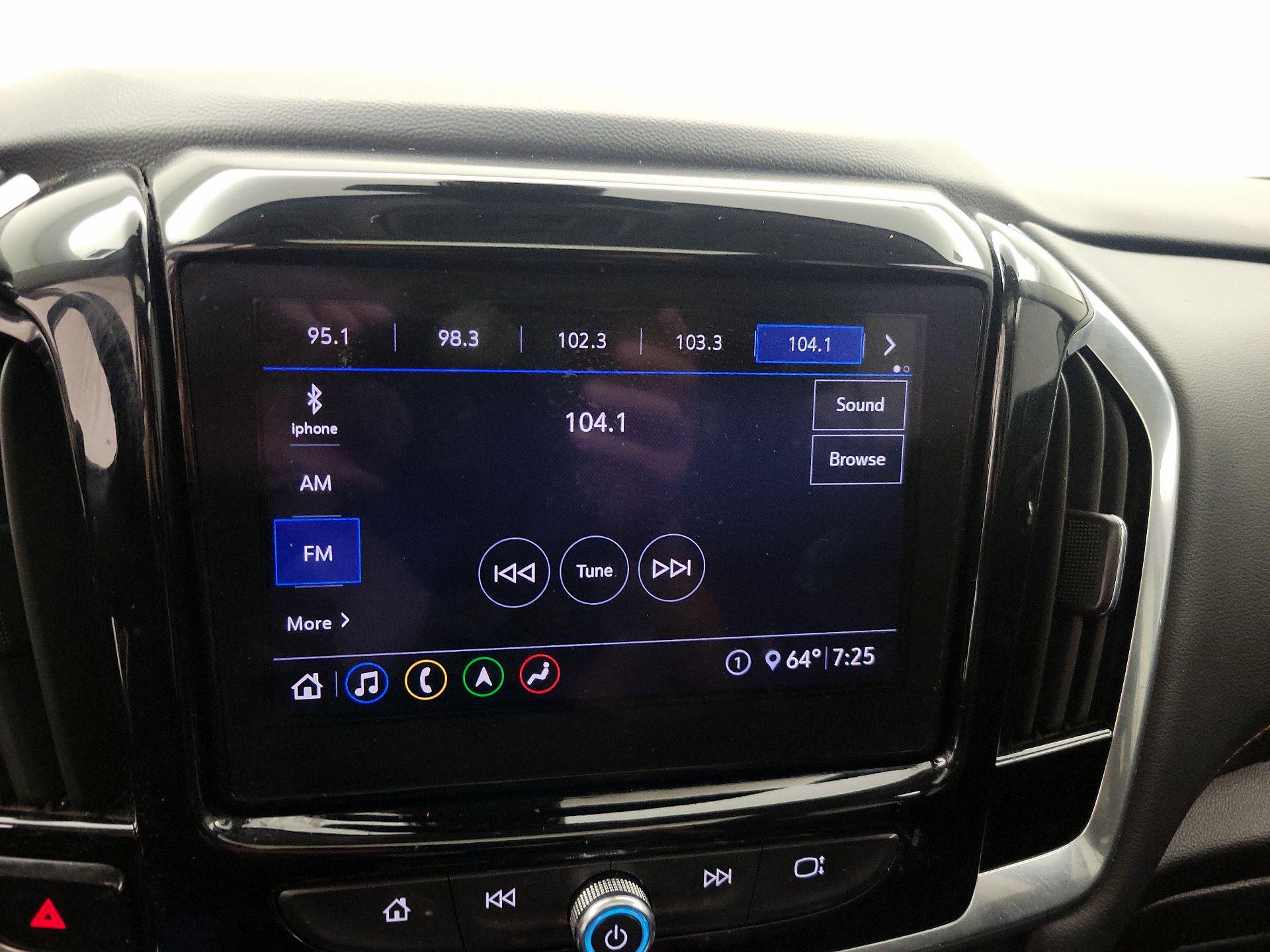 Thumbnail: 2021 Chevrolet Traverse - 15
