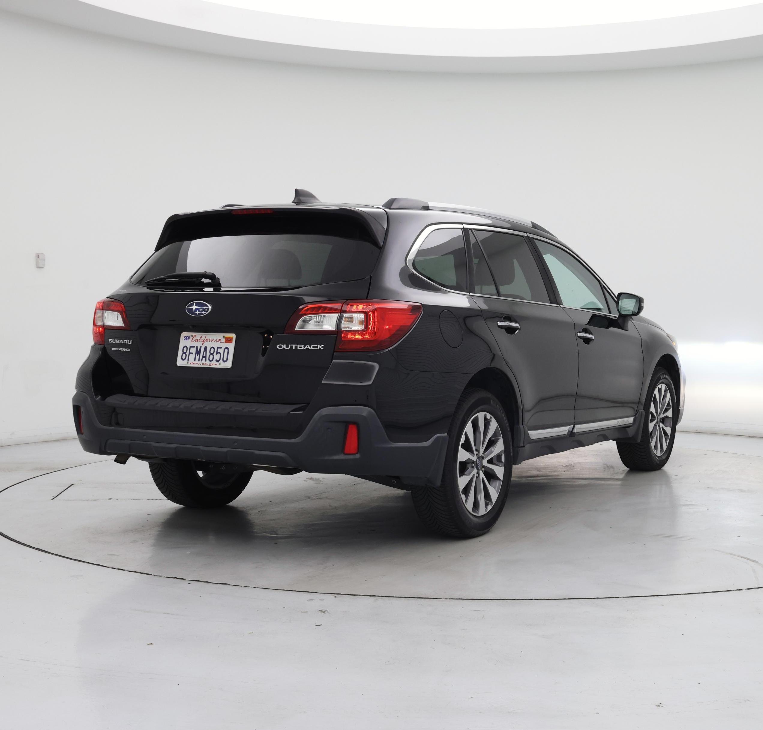 Thumbnail: 2018 Subaru Outback - 8