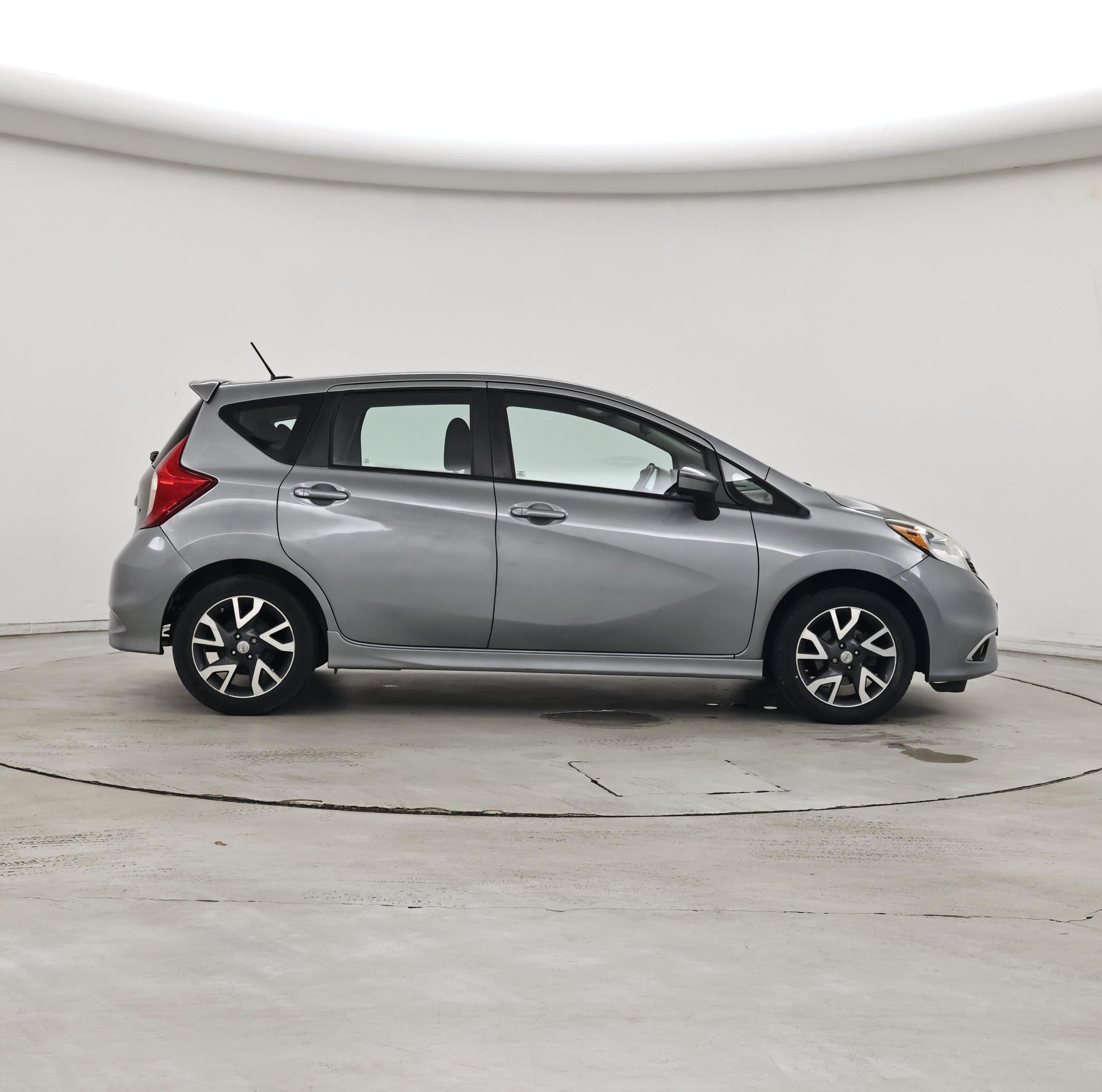 Thumbnail: 2015 Nissan Versa Note - 7