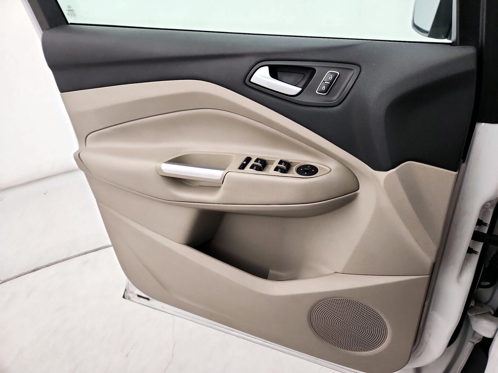 Thumbnail: 2015 Ford Escape - 12