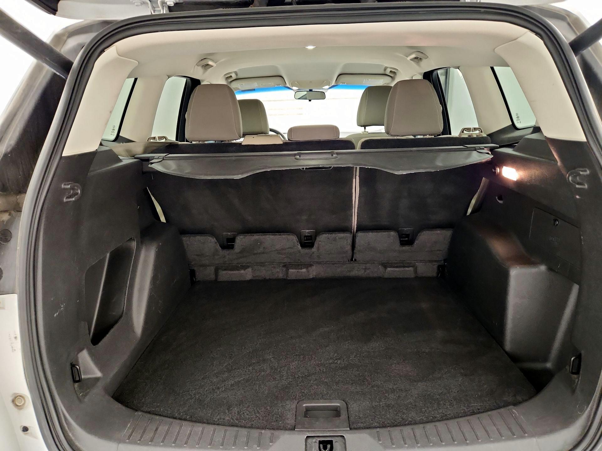 Thumbnail: 2015 Ford Escape - 20