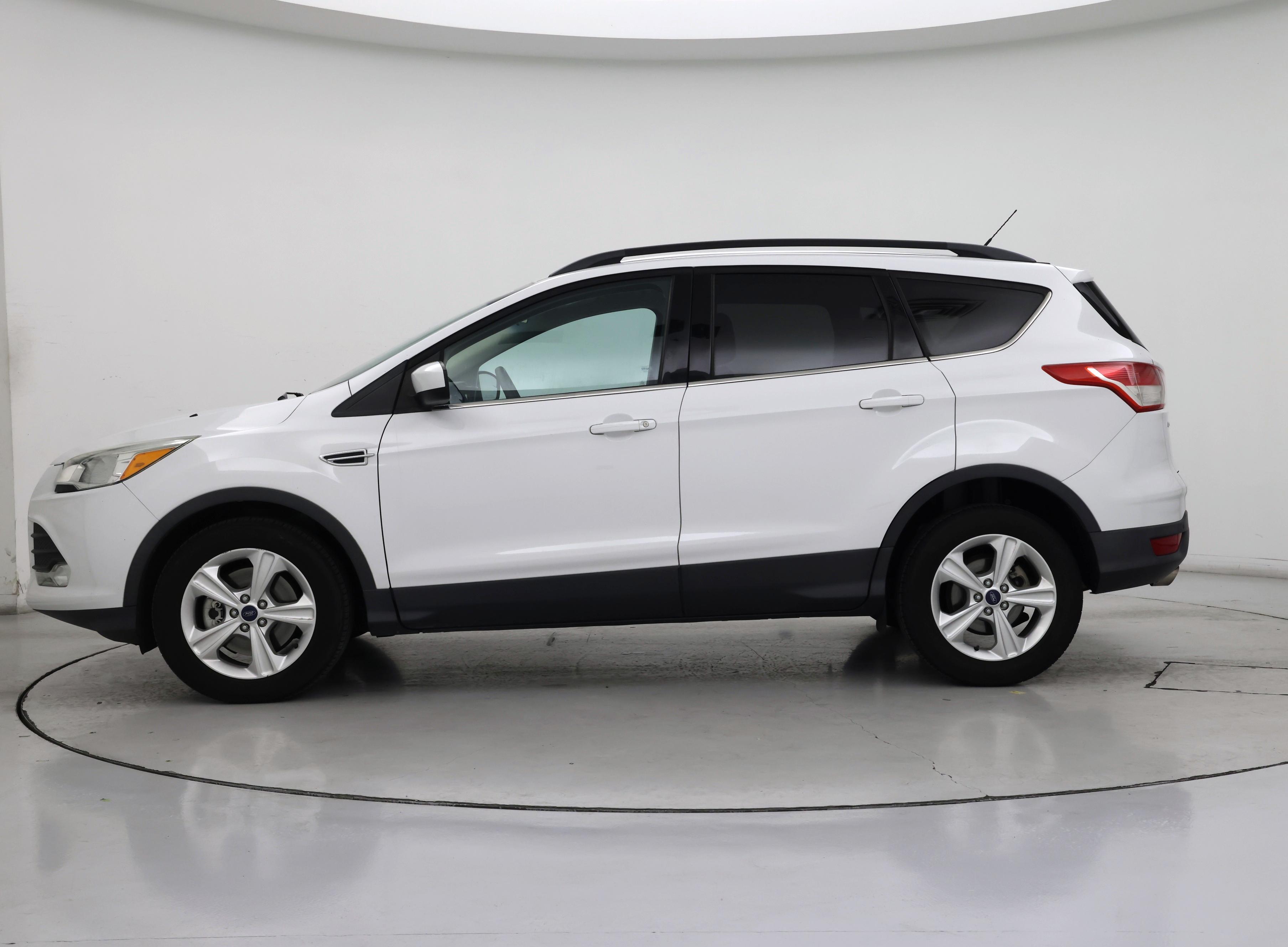 Thumbnail: 2015 Ford Escape - 3