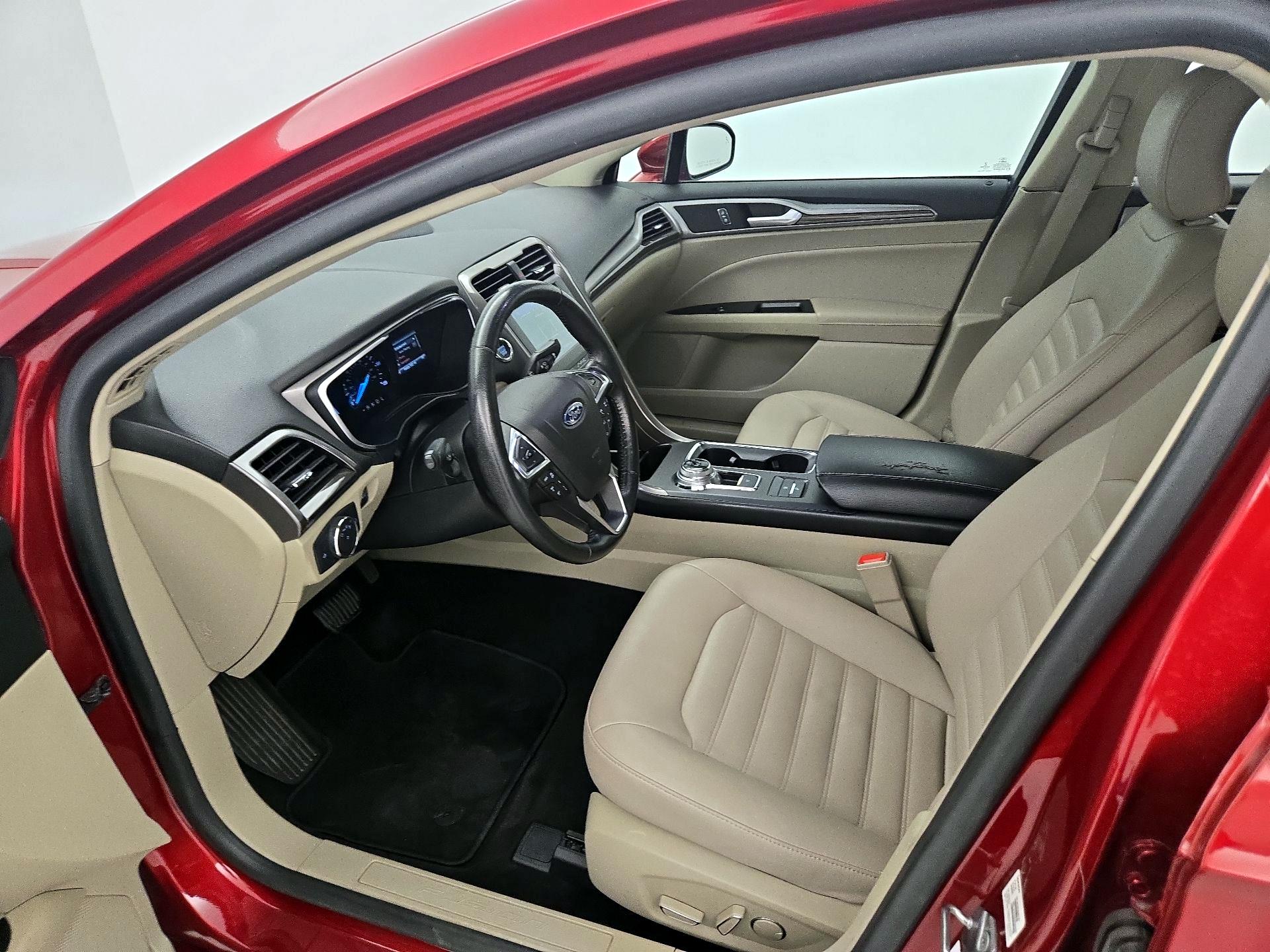 Thumbnail: 2019 Ford Fusion - 11