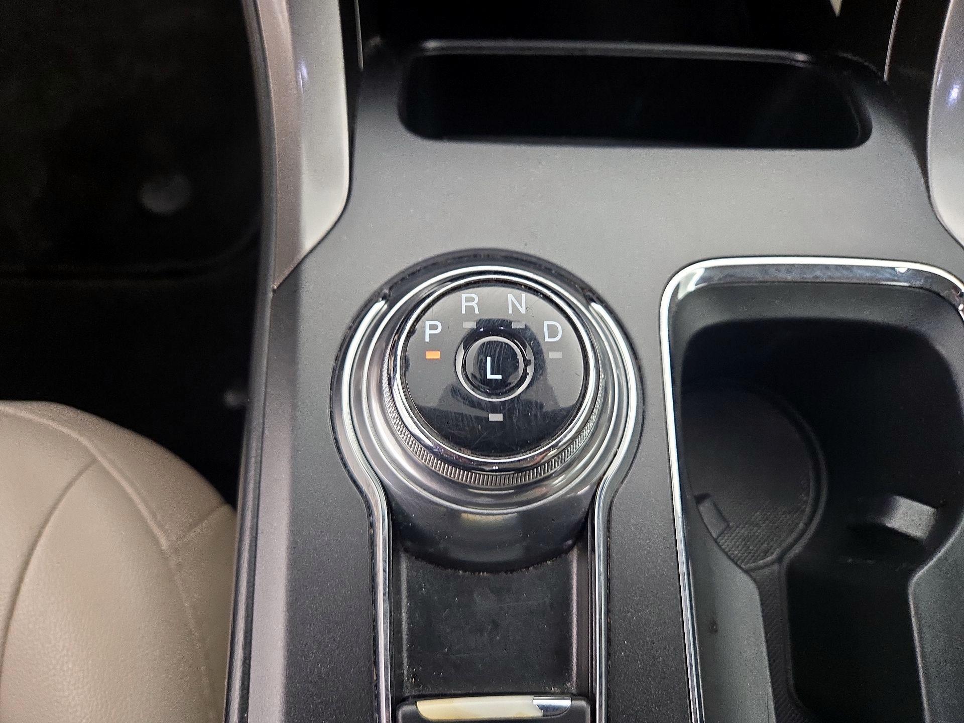 Thumbnail: 2019 Ford Fusion - 18