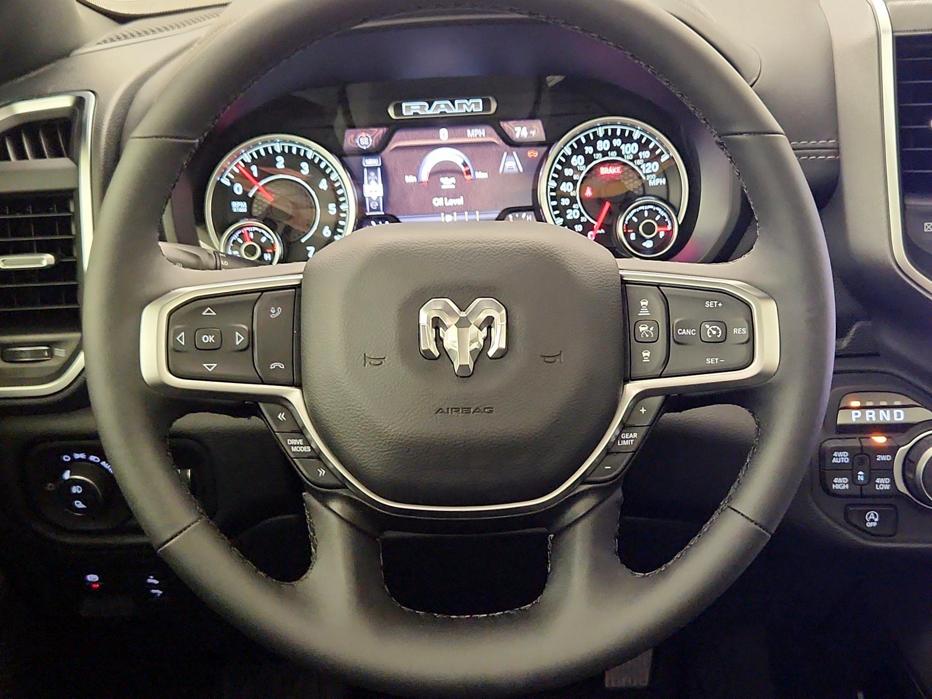 Thumbnail: 2025 RAM 1500 - 10