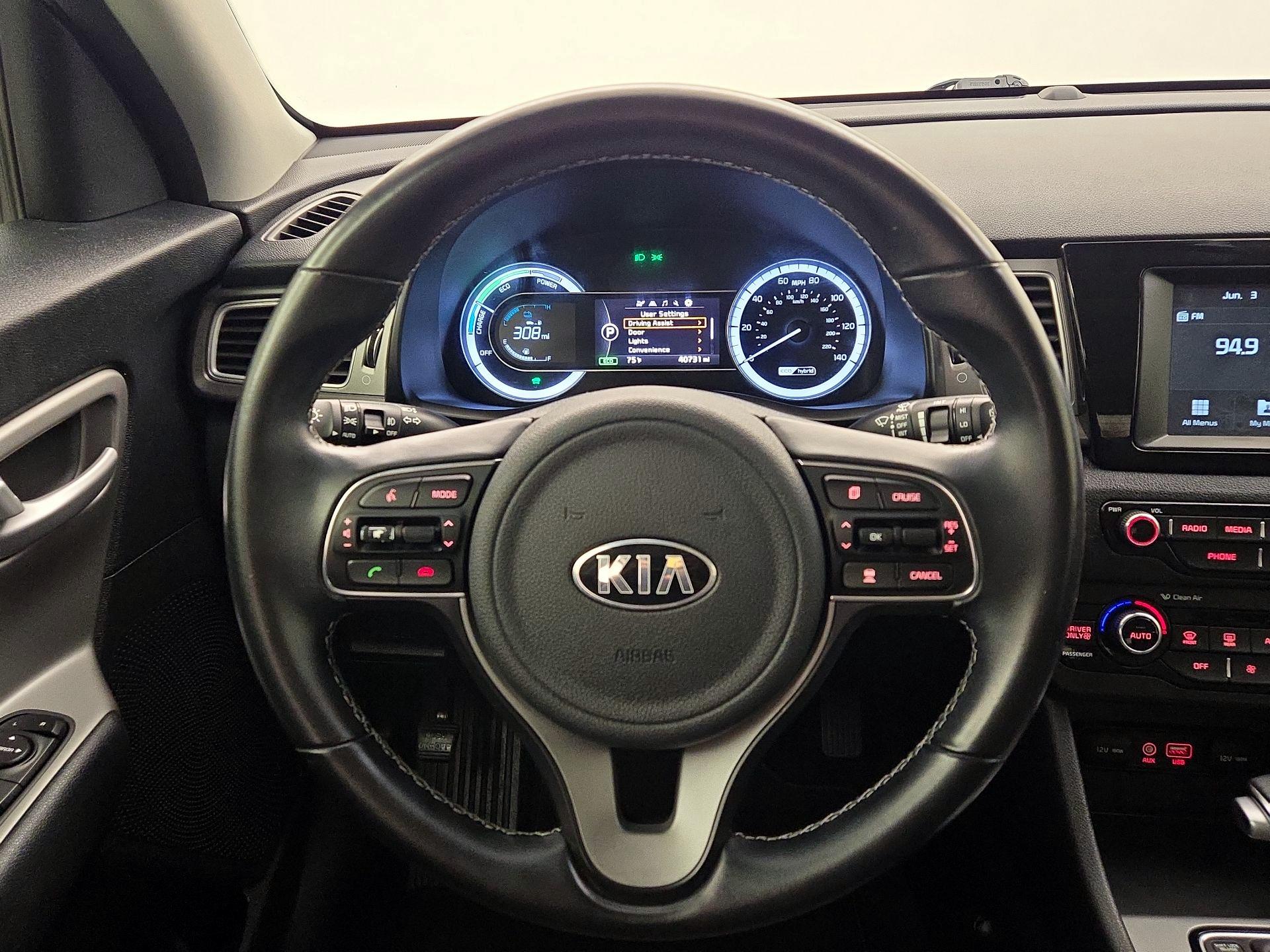 Thumbnail: 2018 Kia Niro - 10